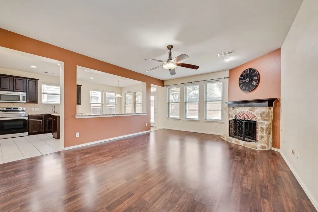 Single Family Residence For Rent in Collin County , 10516 Bolivar Drive, Mc Kinney, Texas 75072, 4 Bedroom, 3 Bathroom, 2 Garage spaces, 2,746 Sqft, built in 2009, mls#21347328, Real Estate Agent in Mc Kinney, Homes For Rent in Collin county, Homes For Rent in Mc Kinney, Realtor in Mc Kinney Texas, Real Estate Brokerage Independent Realty Texas, Luminita Cordes Realtor