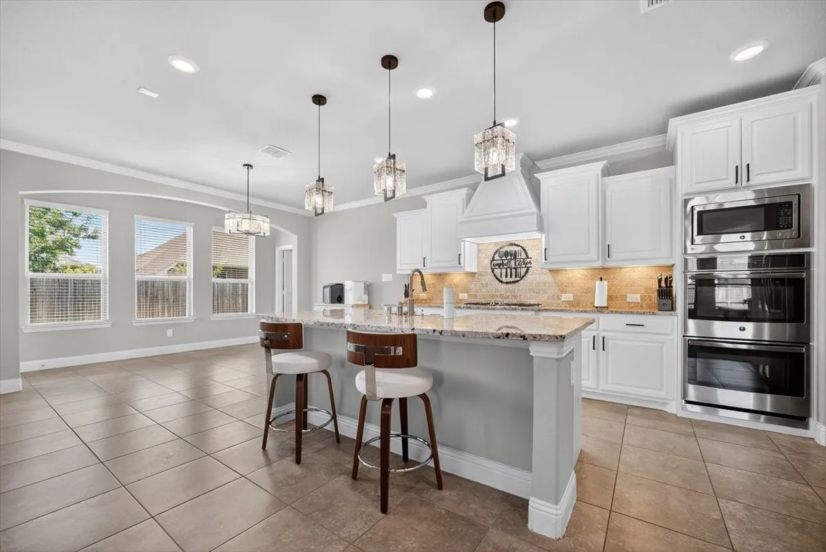 Single Family Residence For Sale in Collin County , 4250 Salado Creek Way, Celina, Texas 75078, 5 Bedroom, 5 Bathroom, 2 Garage spaces, 4,080 Sqft, built in 2016, mls#21347308, Real Estate Agent in Celina, Homes For Sale in Collin county, Homes For Sale in Celina, Realtor in Celina Texas, Real Estate Brokerage Independent Realty Texas, Luminita Cordes Realtor