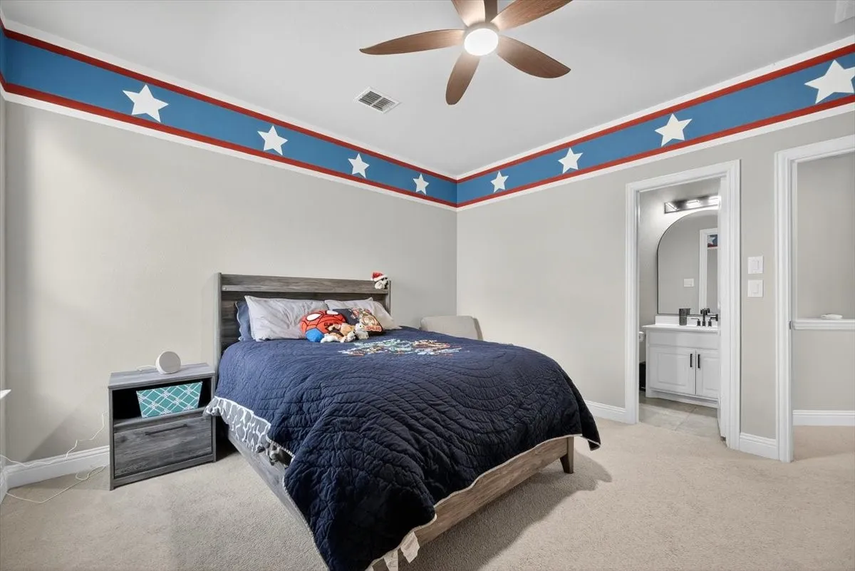 1st Floor Guest Bedroom