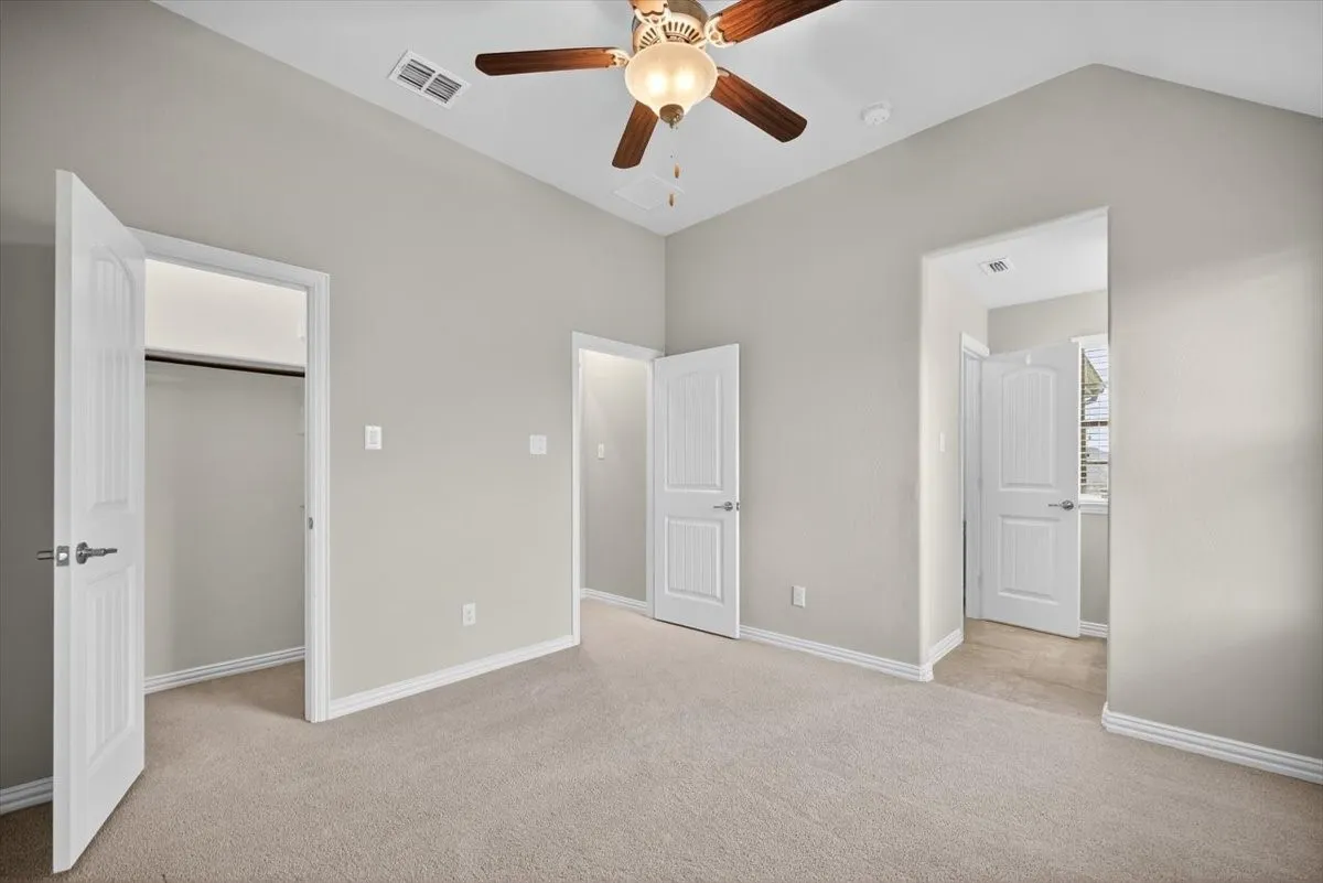 Single Family Residence For Sale in Collin County , 4250 Salado Creek Way, Celina, Texas 75078, 5 Bedroom, 5 Bathroom, 2 Garage spaces, 4,080 Sqft, built in 2016, mls#21347308, Real Estate Agent in Celina, Homes For Sale in Collin county, Homes For Sale in Celina, Realtor in Celina Texas, Real Estate Brokerage Independent Realty Texas, Luminita Cordes Realtor