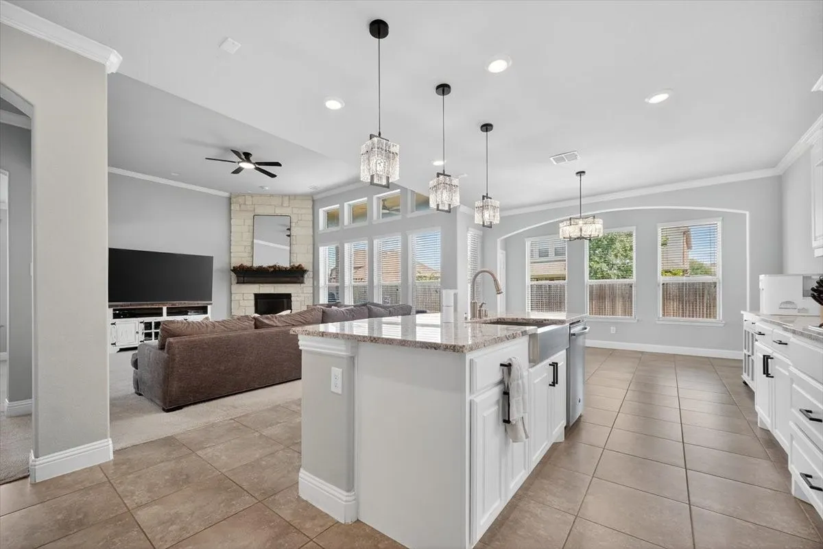 Single Family Residence For Sale in Collin County , 4250 Salado Creek Way, Celina, Texas 75078, 5 Bedroom, 5 Bathroom, 2 Garage spaces, 4,080 Sqft, built in 2016, mls#21347308, Real Estate Agent in Celina, Homes For Sale in Collin county, Homes For Sale in Celina, Realtor in Celina Texas, Real Estate Brokerage Independent Realty Texas, Luminita Cordes Realtor