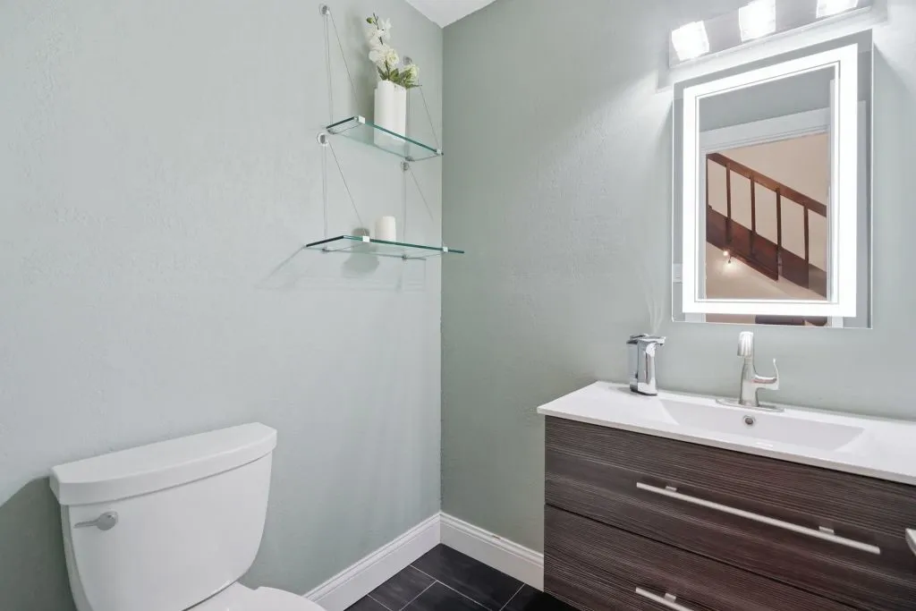 Single Family Residence For Sale in Tarrant County , 408 Arcadia Street, Hurst, Texas 76053, 3 Bedroom, 4 Bathroom, 3 Garage spaces, 3,911 Sqft, built in 1976, mls#21347334, Real Estate Agent in Hurst, Homes For Sale in Tarrant county, Homes For Sale in Hurst, Realtor in Hurst Texas, Real Estate Brokerage Independent Realty Texas, Luminita Cordes Realtor