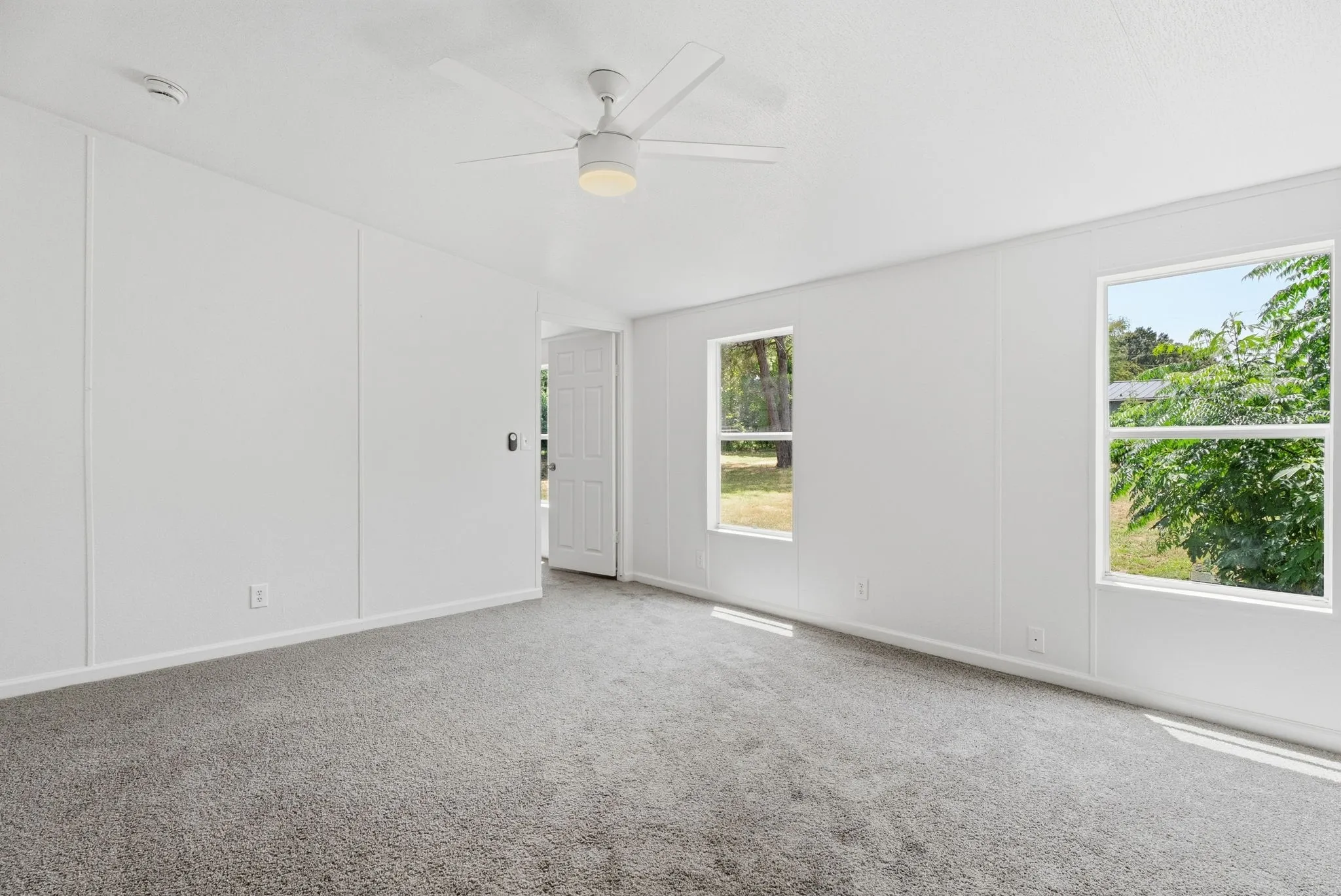 Single Family Residence For Sale in Smith County , 2621 Cotten Road, Tyler, Texas 75704, 4 Bedrooms, 2 Bathrooms, Garage spaces, 2,128 Sqft, built in 2012, Price $259,000, mls#21317667, Real Estate Agent in Tyler, Homes For Sale in Smith county, Homes For Sale in Tyler, Realtor in Tyler Texas, Real Estate Brokerage Independent Realty Texas, Luminita Cordes Realtor