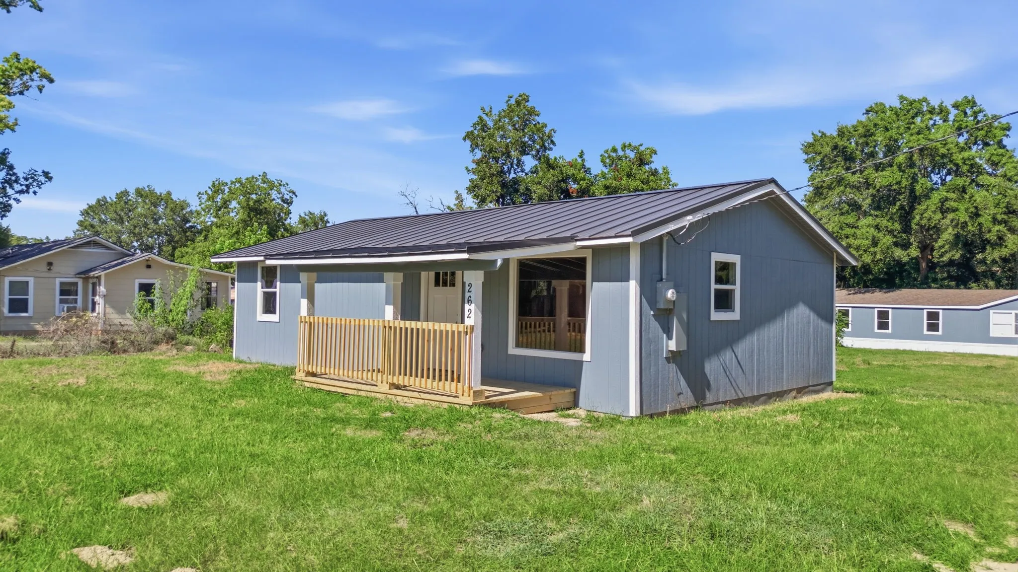 Single Family Residence For Sale in Smith County , 2621 Cotten Road, Tyler, Texas 75704, 4 Bedrooms, 2 Bathrooms, Garage spaces, 2,128 Sqft, built in 2012, Price $259,000, mls#21317667, Real Estate Agent in Tyler, Homes For Sale in Smith county, Homes For Sale in Tyler, Realtor in Tyler Texas, Real Estate Brokerage Independent Realty Texas, Luminita Cordes Realtor