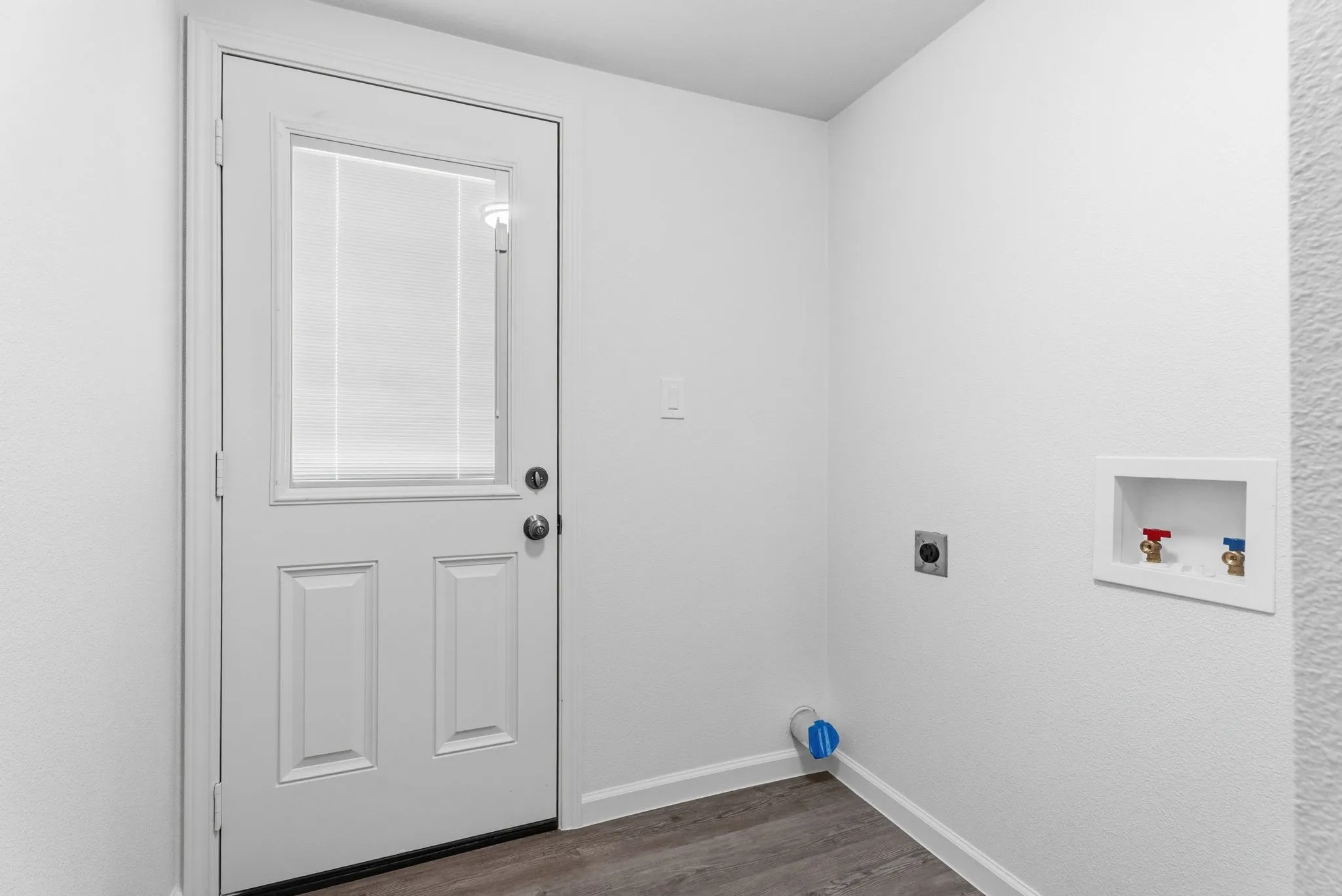 Single Family Residence For Sale in Smith County , 2621 Cotten Road, Tyler, Texas 75704, 4 Bedrooms, 2 Bathrooms, Garage spaces, 2,128 Sqft, built in 2012, Price $259,000, mls#21317667, Real Estate Agent in Tyler, Homes For Sale in Smith county, Homes For Sale in Tyler, Realtor in Tyler Texas, Real Estate Brokerage Independent Realty Texas, Luminita Cordes Realtor