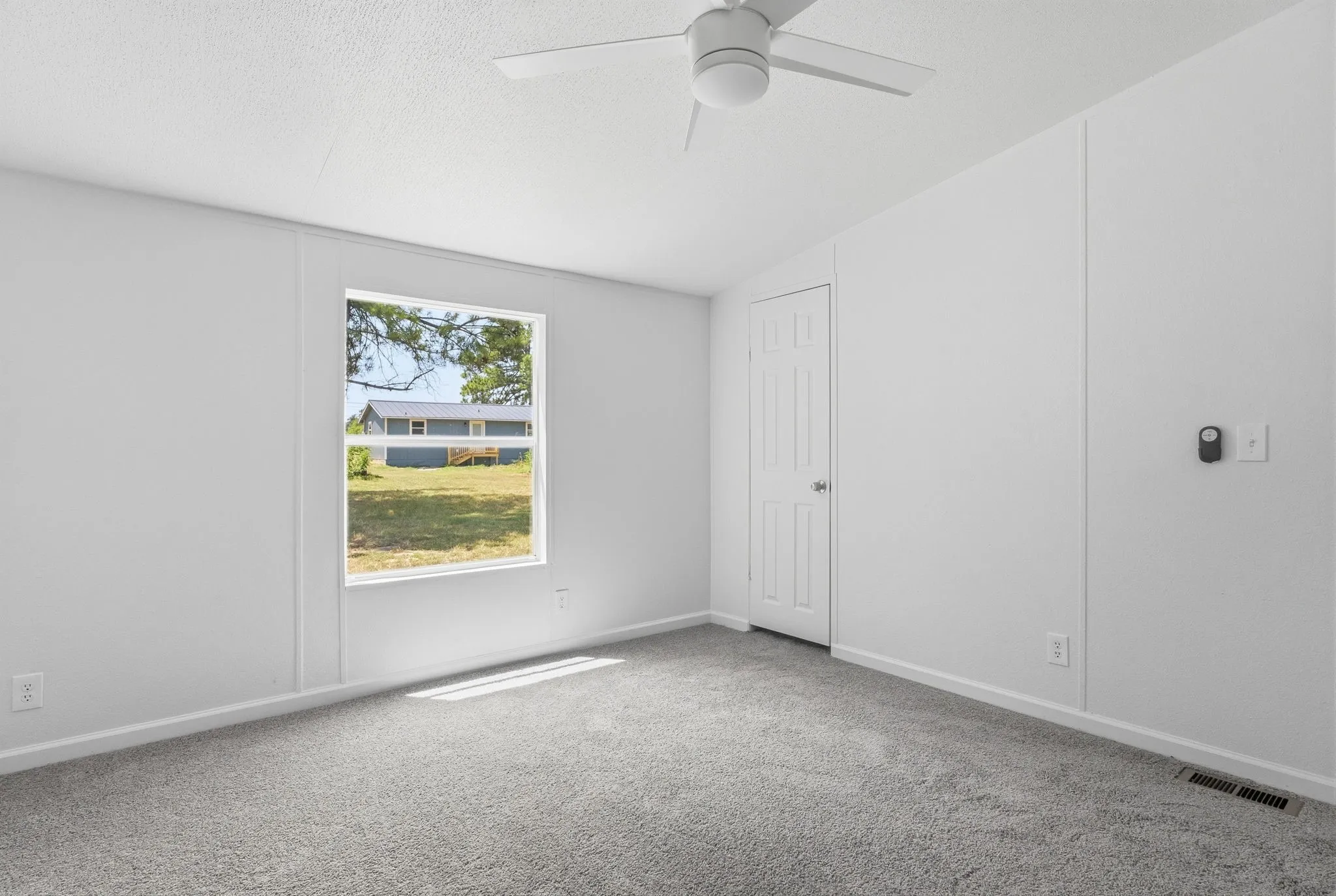 Single Family Residence For Sale in Smith County , 2621 Cotten Road, Tyler, Texas 75704, 4 Bedrooms, 2 Bathrooms, Garage spaces, 2,128 Sqft, built in 2012, Price $259,000, mls#21317667, Real Estate Agent in Tyler, Homes For Sale in Smith county, Homes For Sale in Tyler, Realtor in Tyler Texas, Real Estate Brokerage Independent Realty Texas, Luminita Cordes Realtor