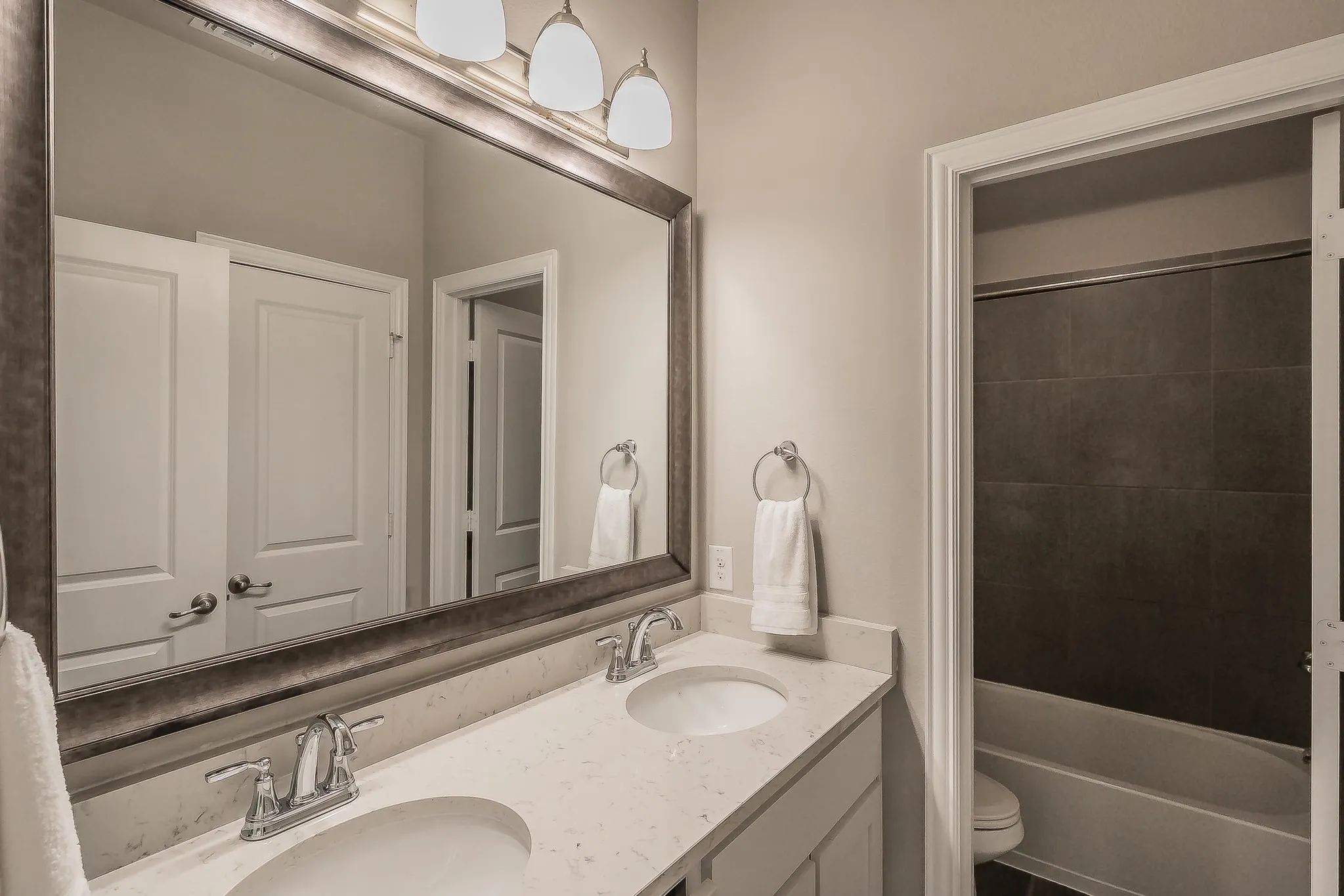Single Family Residence For Sale in Rockwall County , 2304 Llano Drive, Royse City, Texas 75189, 4 Bedroom, 3 Bathroom, 2 Garage spaces, 2,817 Sqft, built in 2019, mls#21347366, Real Estate Agent in Royse City, Homes For Sale in Rockwall county, Homes For Sale in Royse City, Realtor in Royse City Texas, Real Estate Brokerage Independent Realty Texas, Luminita Cordes Realtor