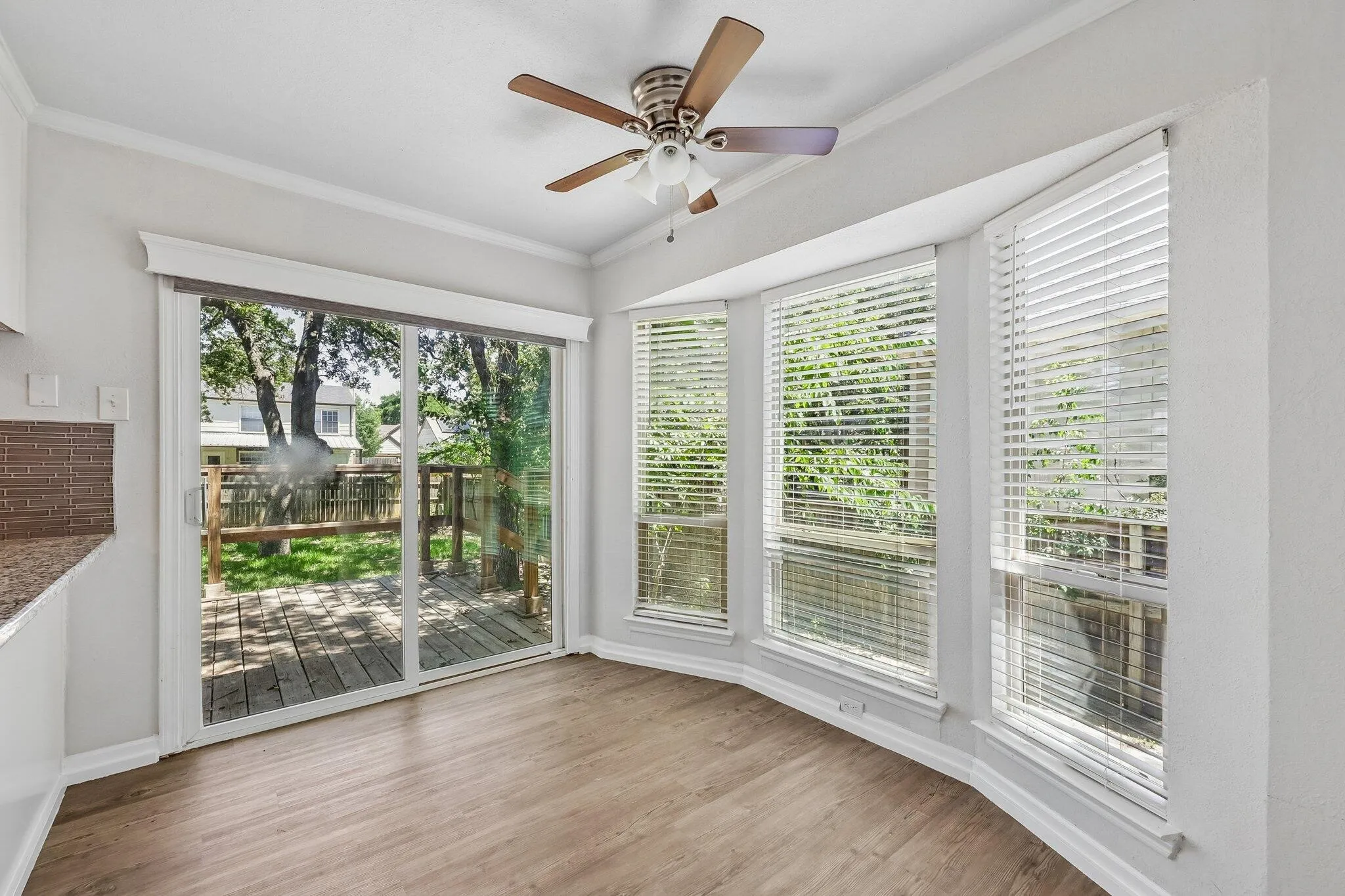 Single Family Residence For Sale in Tarrant County , 6833 Parkwood Drive, North Richland Hills, Texas 76182, 6 Bedroom, 3 Bathroom, 2 Garage spaces, 3,196 Sqft, built in 1986, mls#21347372, Real Estate Agent in North Richland Hills, Homes For Sale in Tarrant county, Homes For Sale in North Richland Hills, Realtor in North Richland Hills Texas, Real Estate Brokerage Independent Realty Texas, Luminita Cordes Realtor