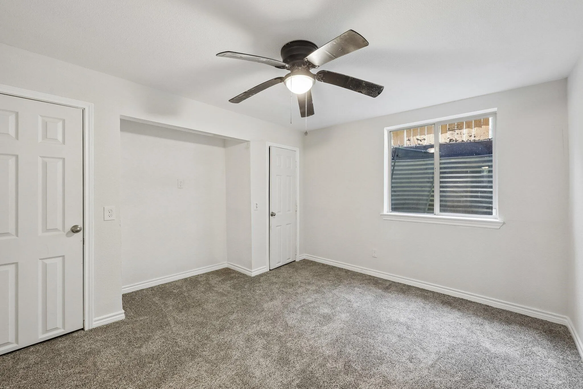 Single Family Residence For Sale in Tarrant County , 6833 Parkwood Drive, North Richland Hills, Texas 76182, 6 Bedroom, 3 Bathroom, 2 Garage spaces, 3,196 Sqft, built in 1986, mls#21347372, Real Estate Agent in North Richland Hills, Homes For Sale in Tarrant county, Homes For Sale in North Richland Hills, Realtor in North Richland Hills Texas, Real Estate Brokerage Independent Realty Texas, Luminita Cordes Realtor