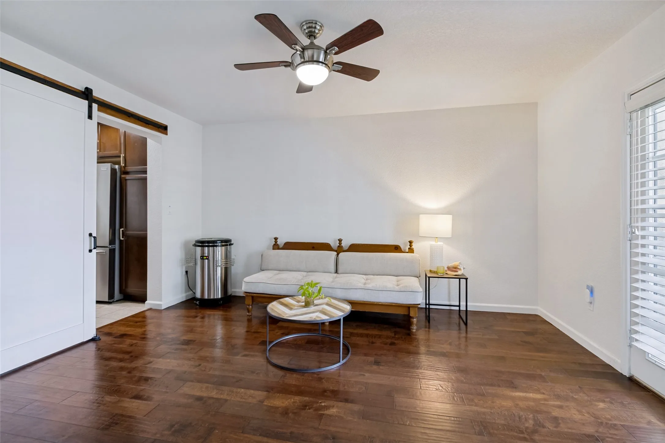 Townhouse For Sale in Dallas County , 9480 Timberleaf Drive, Dallas, Texas 75243, 3 Bedroom, 3 Bathroom, 2 Garage spaces, 2,004 Sqft, built in 1971, mls#21346202, Real Estate Agent in Dallas, Homes For Sale in Dallas county, Homes For Sale in Dallas, Realtor in Dallas Texas, Real Estate Brokerage Independent Realty Texas, Luminita Cordes Realtor