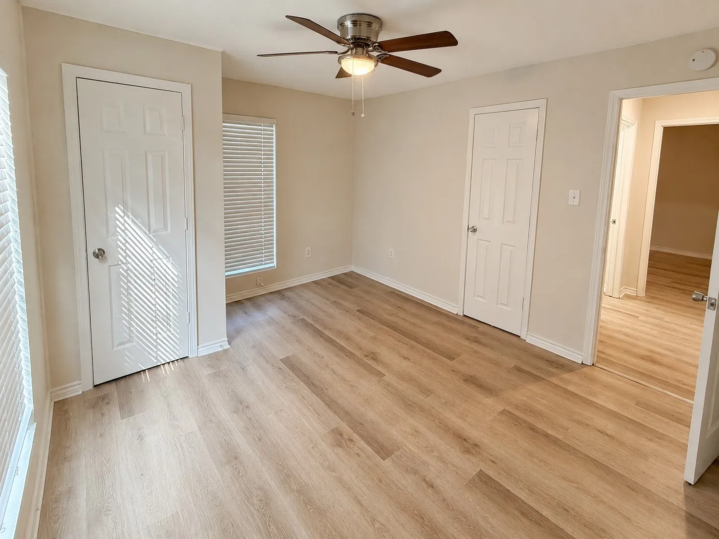Single Family Residence For Sale in Mc Lennan County , 2321 Alexander Avenue, Waco, Texas 76708, 2 Bedroom, 1 Bathroom, Garage spaces, 840 Sqft, built in 1948, mls#21347352, Real Estate Agent in Waco, Homes For Sale in Mc Lennan county, Homes For Sale in Waco, Realtor in Waco Texas, Real Estate Brokerage Independent Realty Texas, Luminita Cordes Realtor