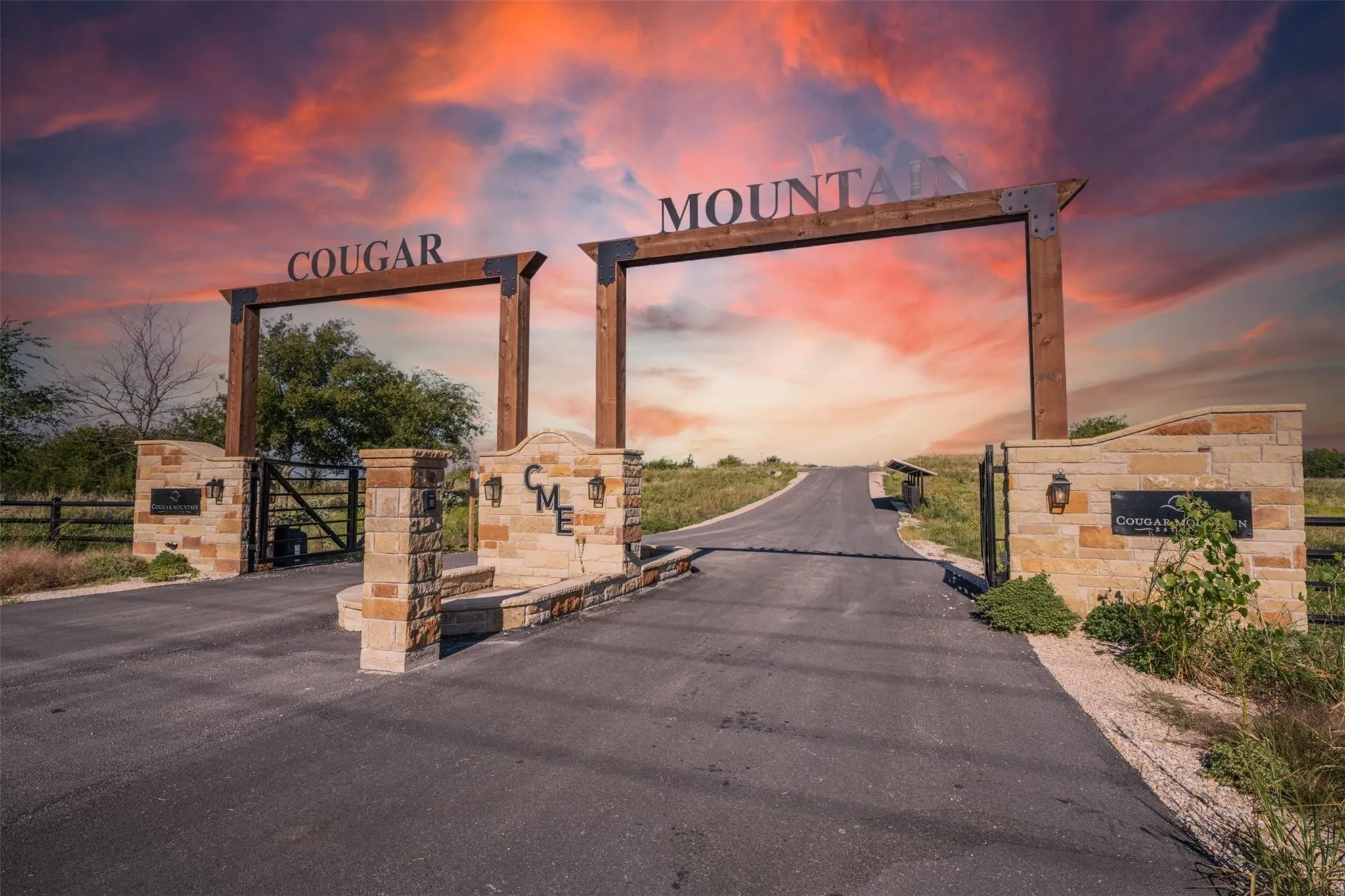 Private Gated access for residence.