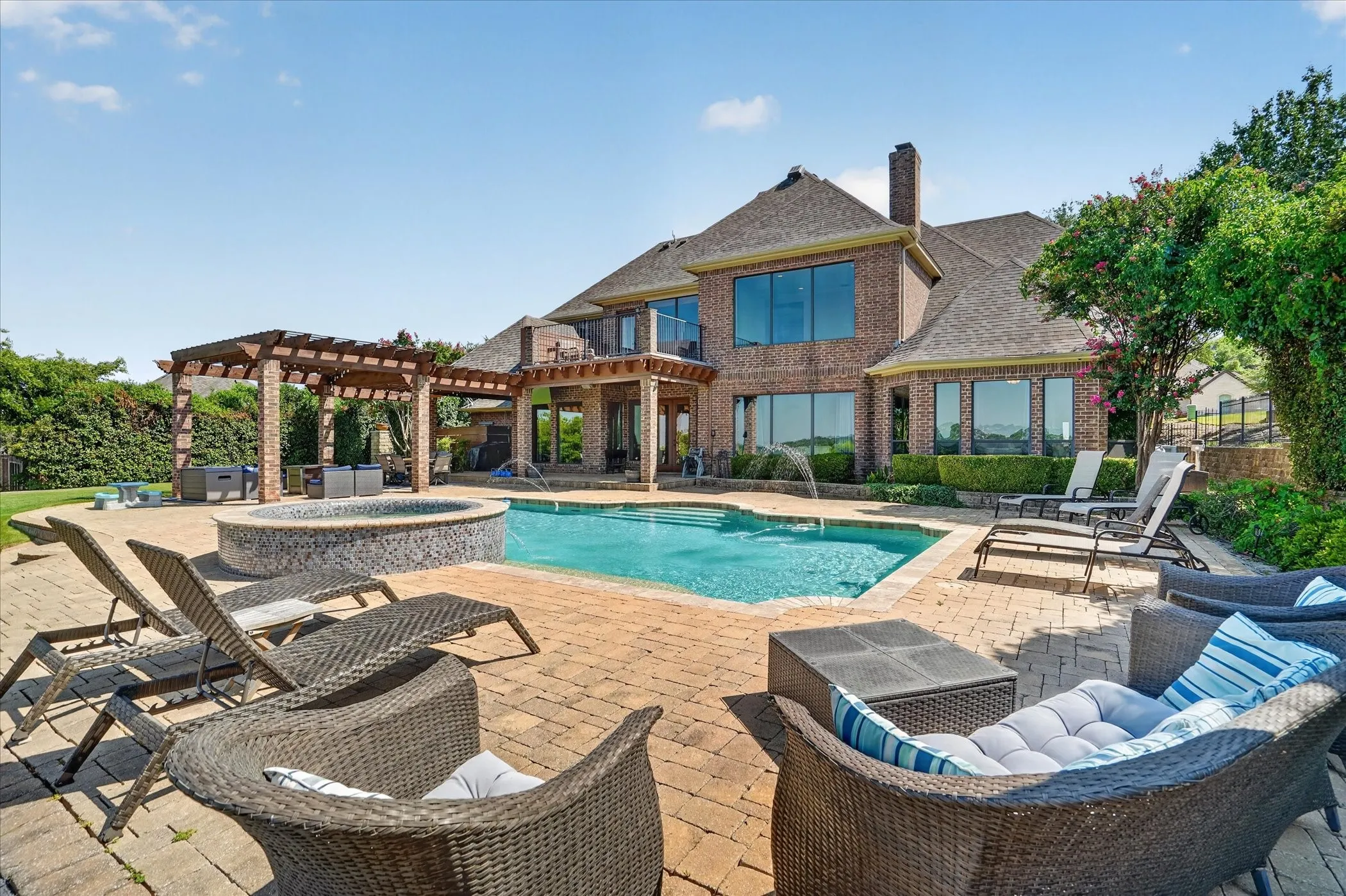 Single Family Residence For Sale in Tarrant County , 10808 Hawkins Home Boulevard, Benbrook, Texas 76126, 4 Bedroom, 5 Bathroom, 3 Garage spaces, 4,083 Sqft, built in 2004, mls#21347355, Real Estate Agent in Benbrook, Homes For Sale in Tarrant county, Homes For Sale in Benbrook, Realtor in Benbrook Texas, Real Estate Brokerage Independent Realty Texas, Luminita Cordes Realtor