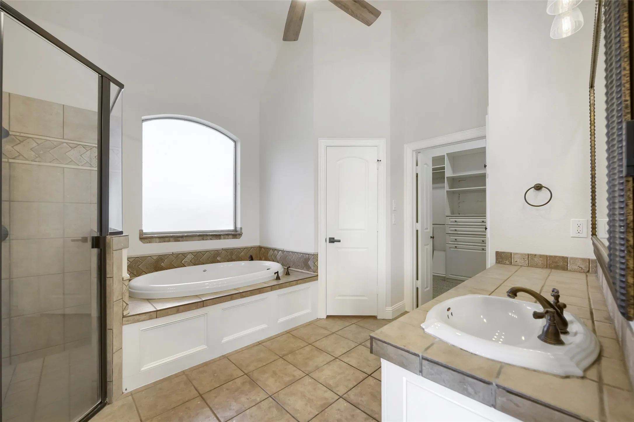Single Family Residence For Sale in Tarrant County , 1501 Willow Tree Drive, Fort Worth, Texas 76052, 4 Bedroom, 4 Bathroom, 3 Garage spaces, 3,900 Sqft, built in 2004, mls#21345613, Real Estate Agent in Fort Worth, Homes For Sale in Tarrant county, Homes For Sale in Fort Worth, Realtor in Fort Worth Texas, Real Estate Brokerage Independent Realty Texas, Luminita Cordes Realtor