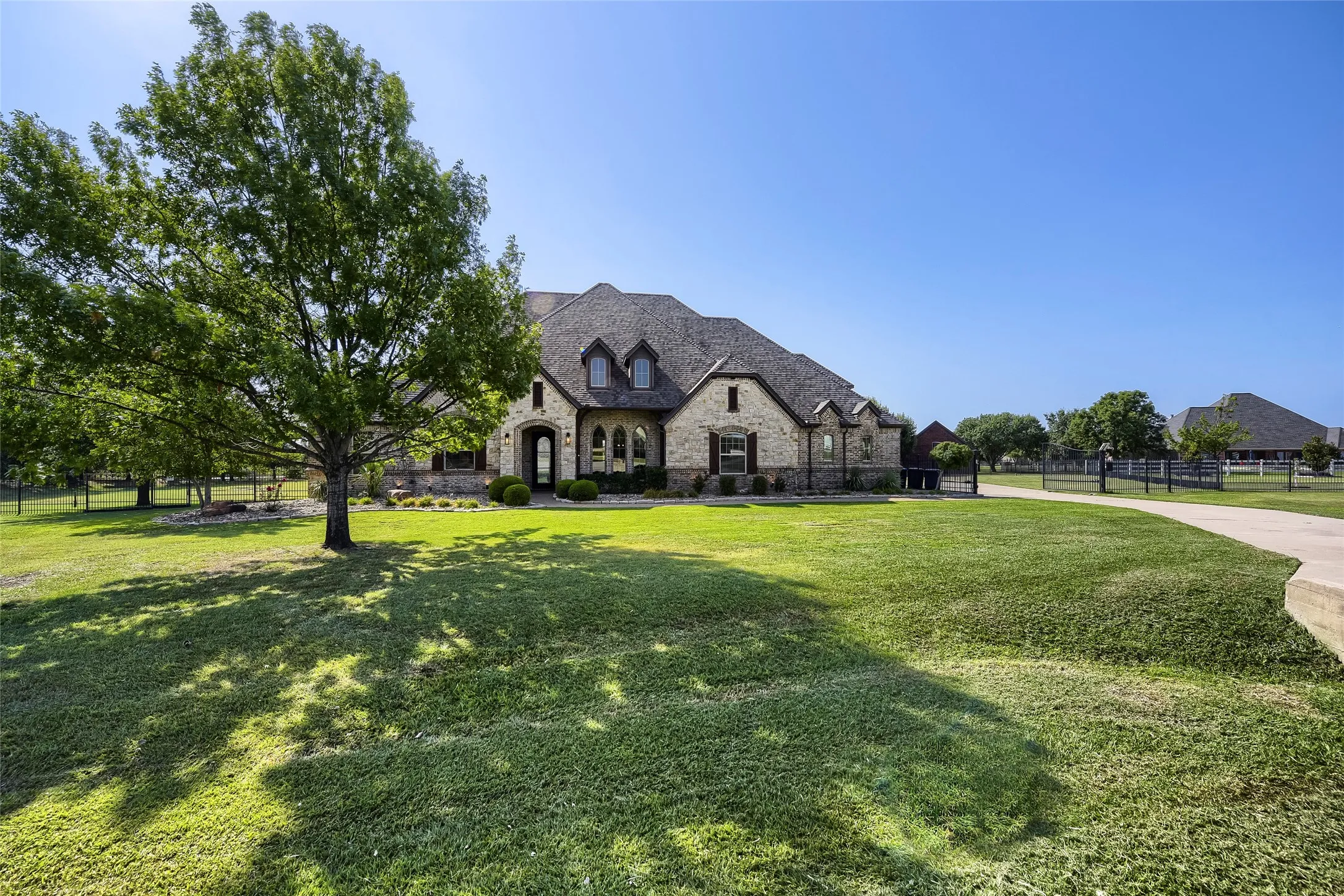 Single Family Residence For Sale