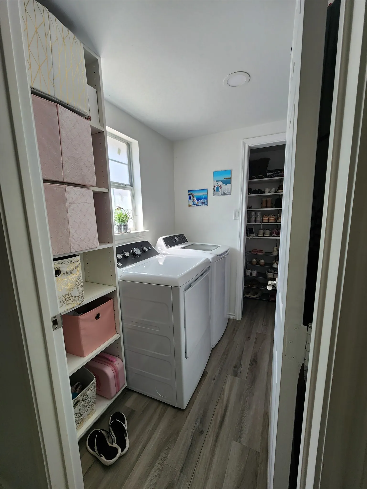 Single Family Residence For Sale in Ellis County , 607 Dr Martin Luther King Jr Boulevard, Waxahachie, Texas 75165, 3 Bedrooms, 2 Bathrooms, Garage spaces, 1,204 Sqft, built in 1920, Price $295,000, mls#21346533, Real Estate Agent in Waxahachie, Homes For Sale in Ellis county, Homes For Sale in Waxahachie, Realtor in Waxahachie Texas, Real Estate Brokerage Independent Realty Texas, Luminita Cordes Realtor