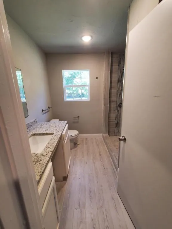 Single Family Residence For Rent in Fannin County , 503 E 13th Street, Bonham, Texas 75418, 4 Bedroom, 3 Bathroom, 2 Garage spaces, 2,700 Sqft, built in 1950, mls#21345420, Real Estate Agent in Bonham, Homes For Rent in Fannin county, Homes For Rent in Bonham, Realtor in Bonham Texas, Real Estate Brokerage Independent Realty Texas, Luminita Cordes Realtor