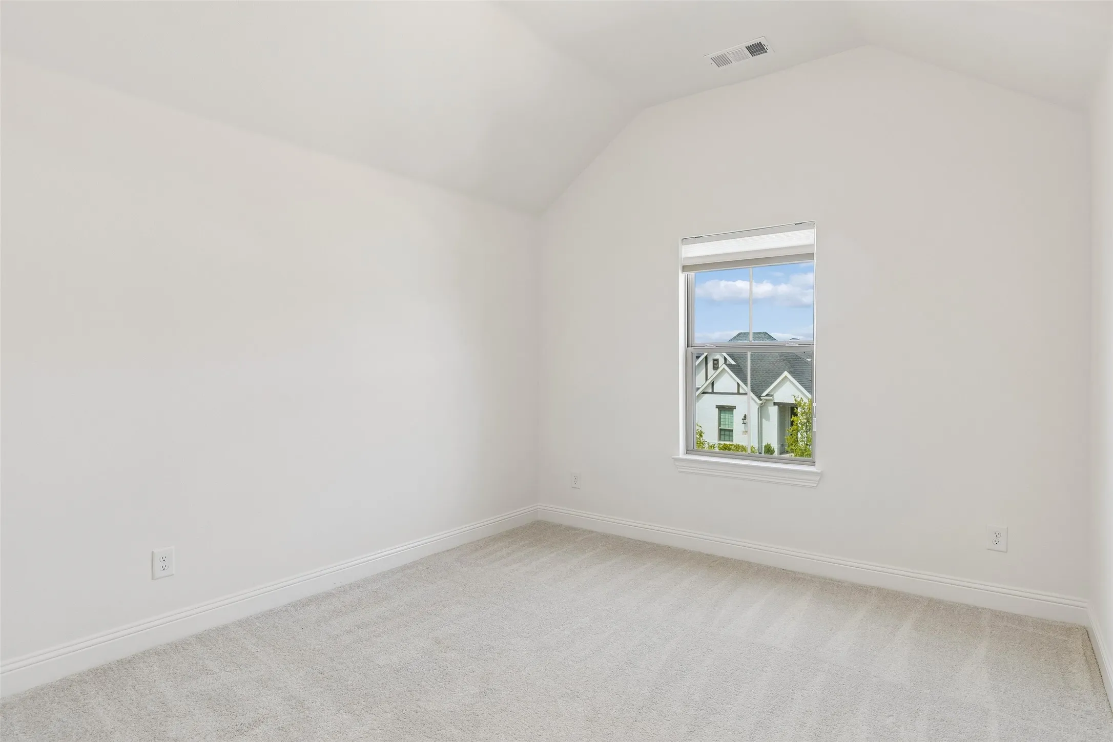 Single Family Residence For Sale in Collin County , 2708 Holland Court, Celina, Texas 75009, 4 Bedroom, 3 Bathroom, 2 Garage spaces, 2,746 Sqft, built in 2024, mls#21342174, Real Estate Agent in Celina, Homes For Sale in Collin county, Homes For Sale in Celina, Realtor in Celina Texas, Real Estate Brokerage Independent Realty Texas, Luminita Cordes Realtor