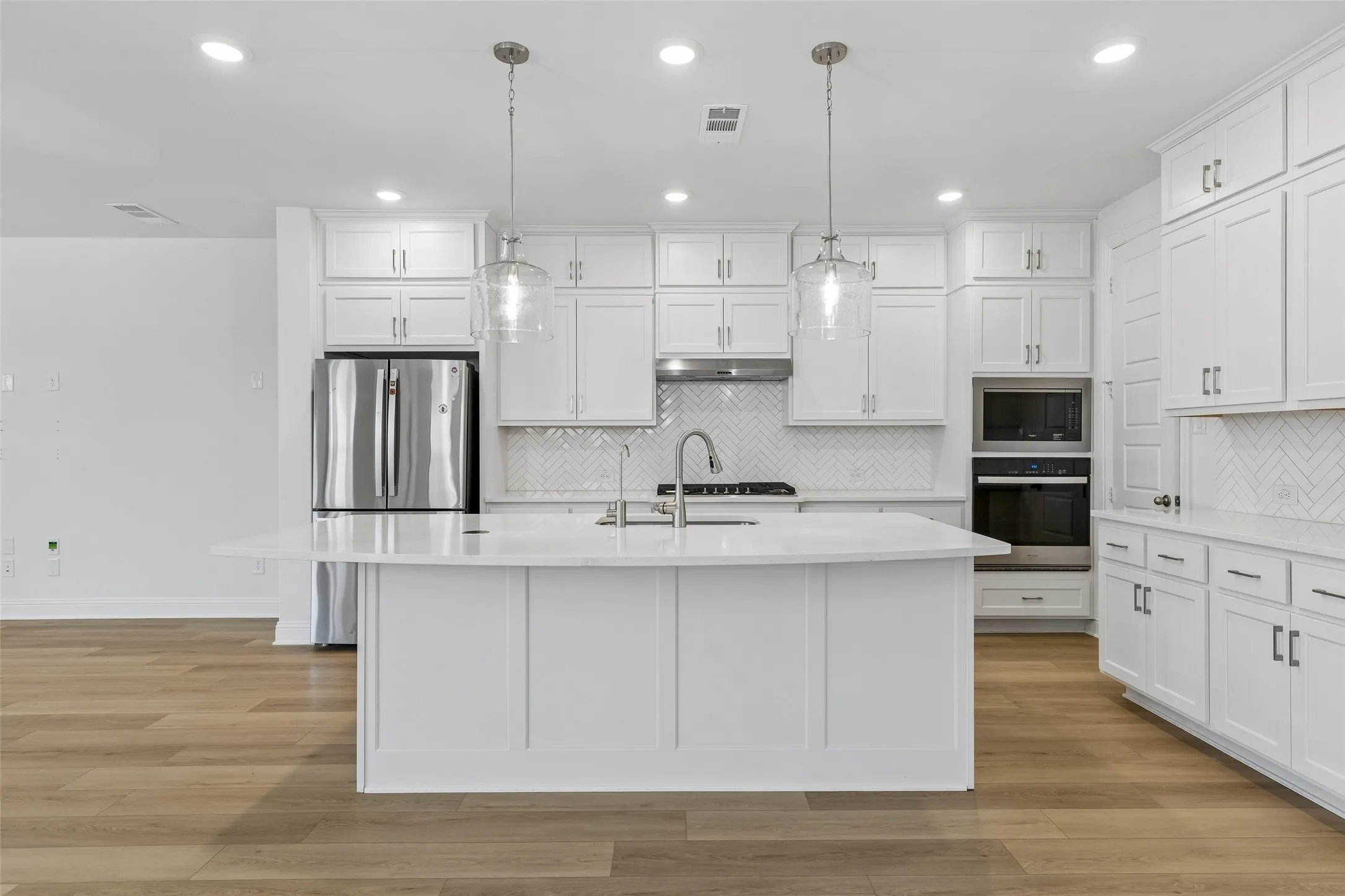 Single Family Residence For Sale in Collin County , 2708 Holland Court, Celina, Texas 75009, 4 Bedroom, 3 Bathroom, 2 Garage spaces, 2,746 Sqft, built in 2024, mls#21342174, Real Estate Agent in Celina, Homes For Sale in Collin county, Homes For Sale in Celina, Realtor in Celina Texas, Real Estate Brokerage Independent Realty Texas, Luminita Cordes Realtor