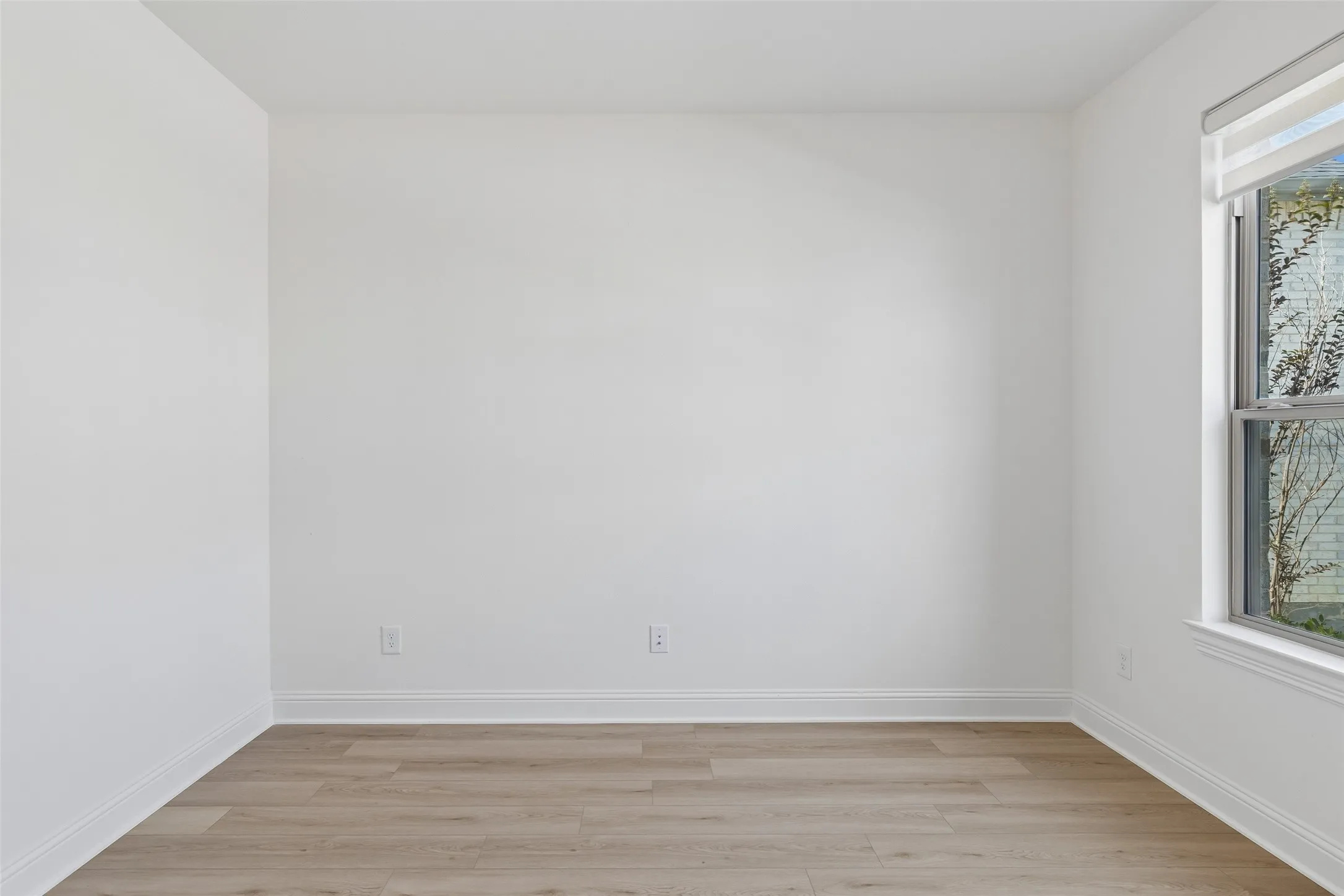 Single Family Residence For Sale in Collin County , 2708 Holland Court, Celina, Texas 75009, 4 Bedroom, 3 Bathroom, 2 Garage spaces, 2,746 Sqft, built in 2024, mls#21342174, Real Estate Agent in Celina, Homes For Sale in Collin county, Homes For Sale in Celina, Realtor in Celina Texas, Real Estate Brokerage Independent Realty Texas, Luminita Cordes Realtor