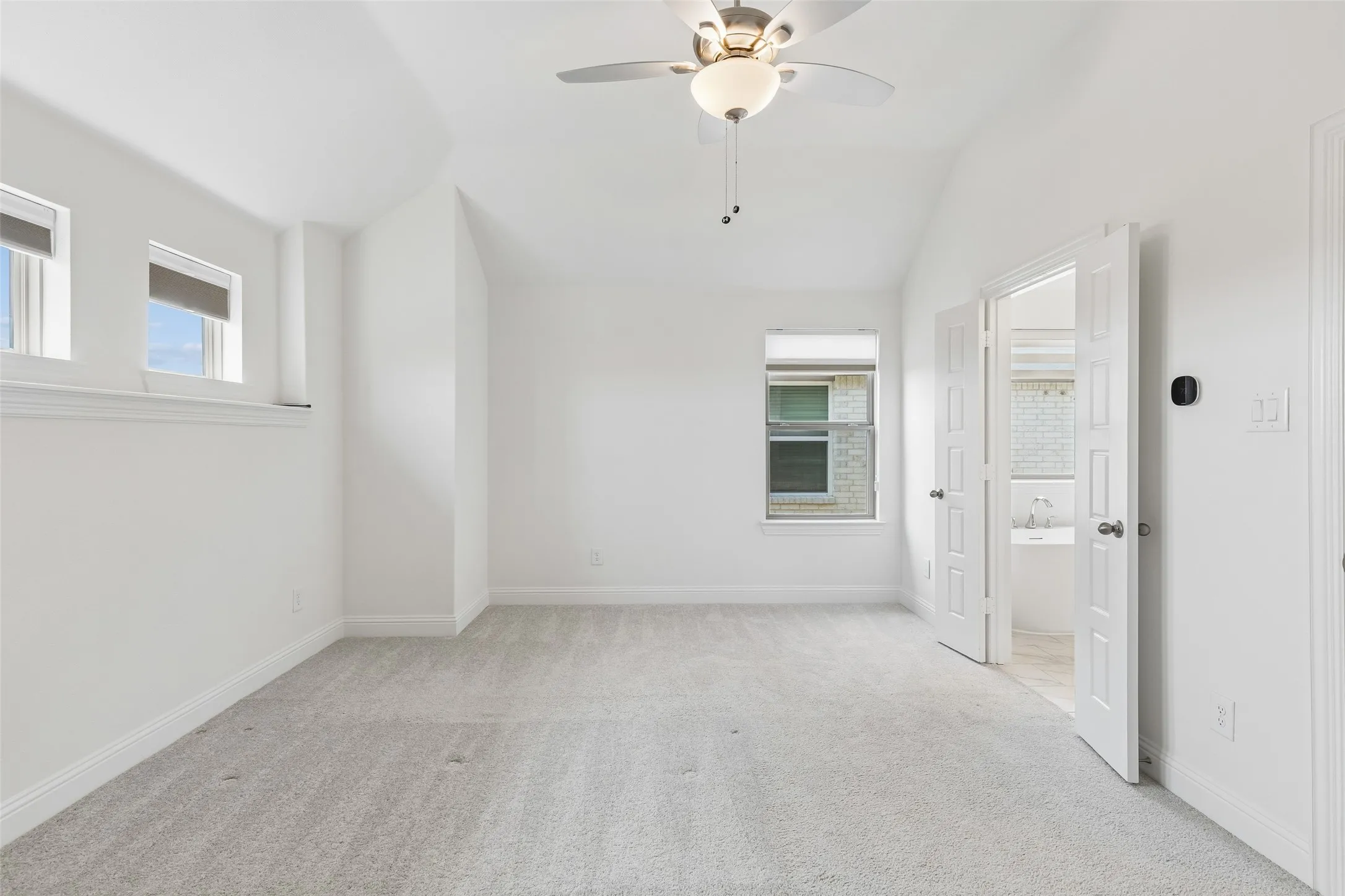 Single Family Residence For Sale in Collin County , 2708 Holland Court, Celina, Texas 75009, 4 Bedroom, 3 Bathroom, 2 Garage spaces, 2,746 Sqft, built in 2024, mls#21342174, Real Estate Agent in Celina, Homes For Sale in Collin county, Homes For Sale in Celina, Realtor in Celina Texas, Real Estate Brokerage Independent Realty Texas, Luminita Cordes Realtor