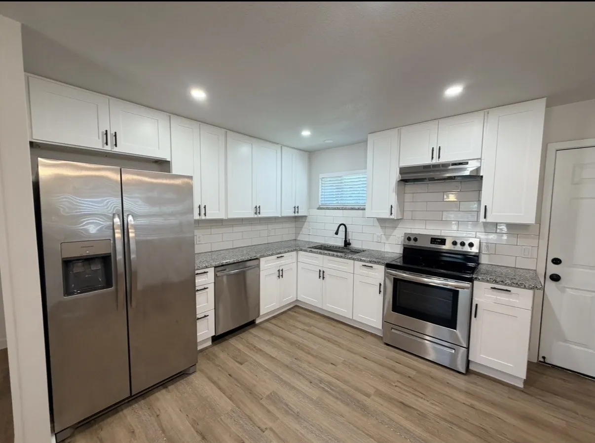 Single Family Residence For Rent in Dallas County , 12244 Willowdell Drive, Dallas, Texas 75243, 4 Bedroom, 2 Bathroom, Garage spaces, 1,255 Sqft, built in 1957, mls#21347414, Real Estate Agent in Dallas, Homes For Rent in Dallas county, Homes For Rent in Dallas, Realtor in Dallas Texas, Real Estate Brokerage Independent Realty Texas, Luminita Cordes Realtor