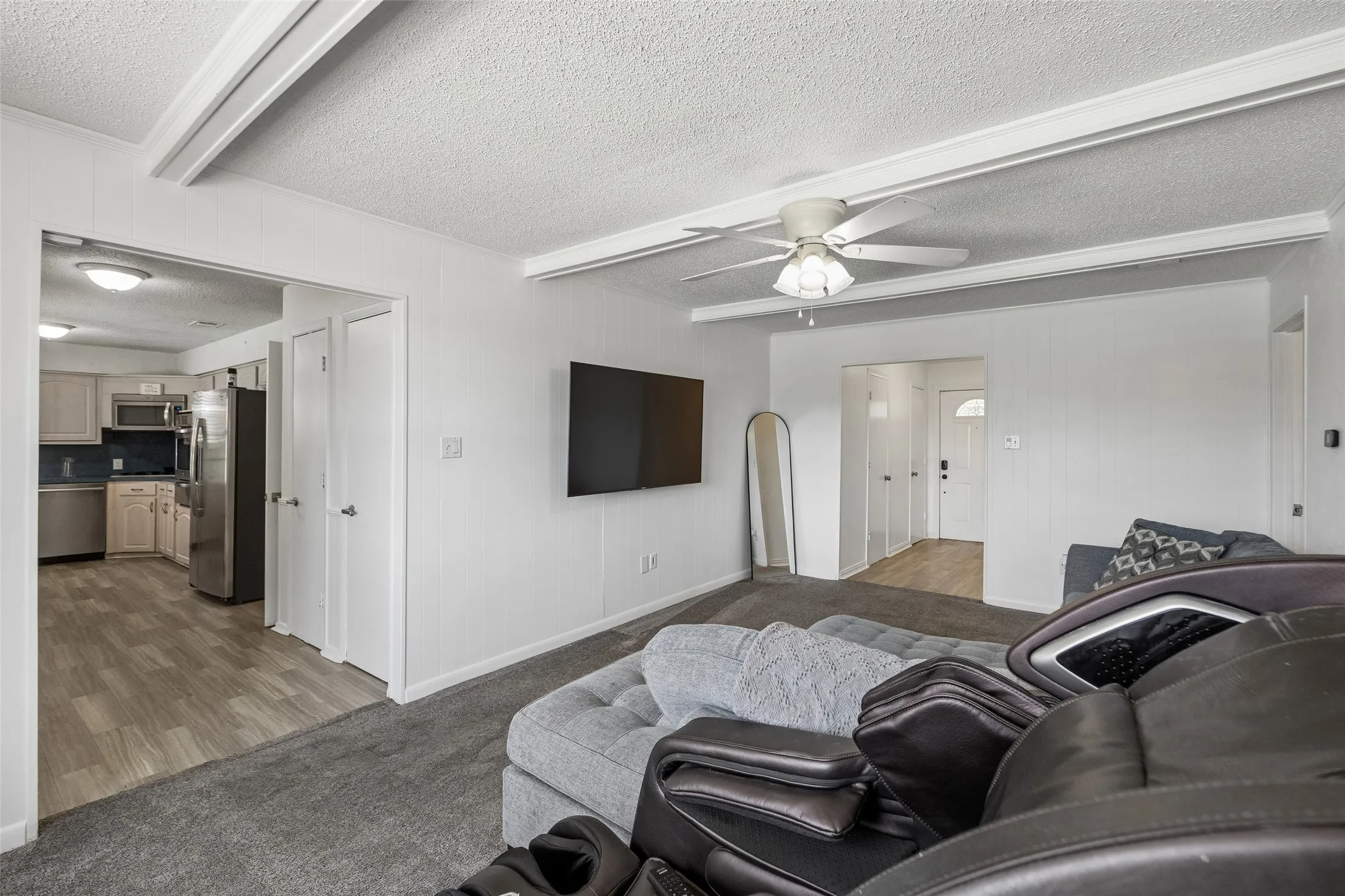 Single Family Residence For Sale in Ellis County , 111 Dunn Street, Red Oak, Texas 75154, 3 Bedroom, 2 Bathroom, Garage spaces, 1,728 Sqft, built in 1970, mls#21347418, Real Estate Agent in Red Oak, Homes For Sale in Ellis county, Homes For Sale in Red Oak, Realtor in Red Oak Texas, Real Estate Brokerage Independent Realty Texas, Luminita Cordes Realtor