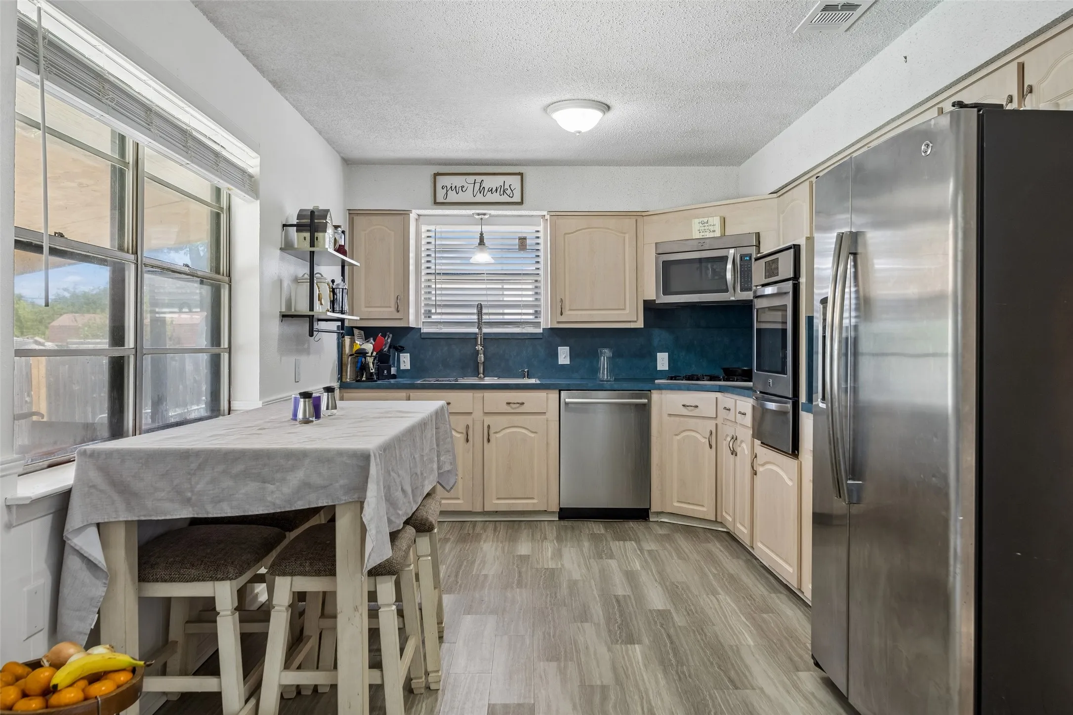 Single Family Residence For Sale in Ellis County , 111 Dunn Street, Red Oak, Texas 75154, 3 Bedroom, 2 Bathroom, Garage spaces, 1,728 Sqft, built in 1970, mls#21347418, Real Estate Agent in Red Oak, Homes For Sale in Ellis county, Homes For Sale in Red Oak, Realtor in Red Oak Texas, Real Estate Brokerage Independent Realty Texas, Luminita Cordes Realtor