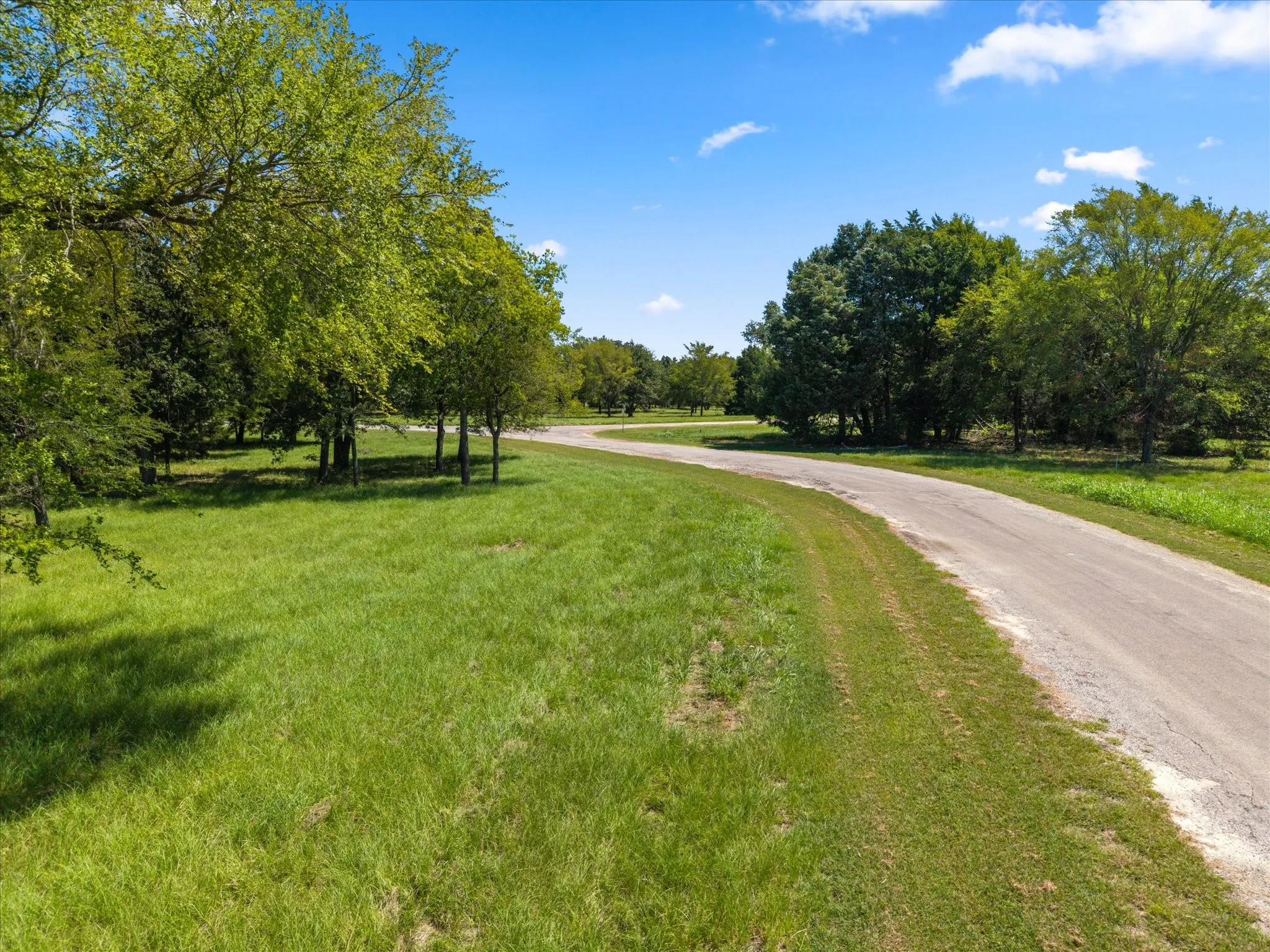Unimproved Land For Sale in Navarro County , Lt 65 Sombrilla, Kerens, Texas 75144, 0, 0, Garage spaces, 0 Sqft, built in 0, mls#21347156, Real Estate Agent in Kerens, Homes For Sale in Navarro county, Homes For Sale in Kerens, Realtor in Kerens Texas, Real Estate Brokerage Independent Realty Texas, Luminita Cordes Realtor