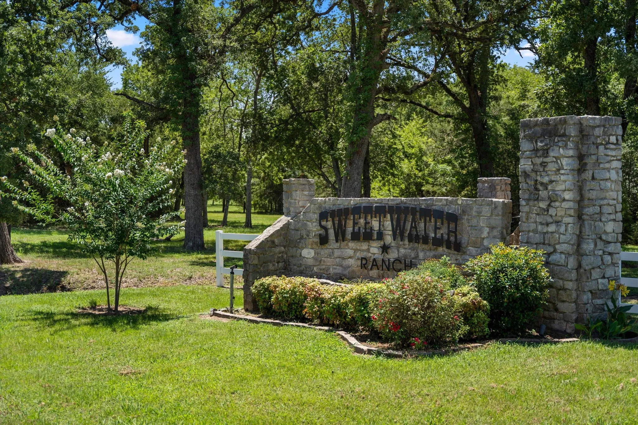 Unimproved Land For Sale in Navarro County , Lt 65 Sombrilla, Kerens, Texas 75144, 0, 0, Garage spaces, 0 Sqft, built in 0, mls#21347156, Real Estate Agent in Kerens, Homes For Sale in Navarro county, Homes For Sale in Kerens, Realtor in Kerens Texas, Real Estate Brokerage Independent Realty Texas, Luminita Cordes Realtor