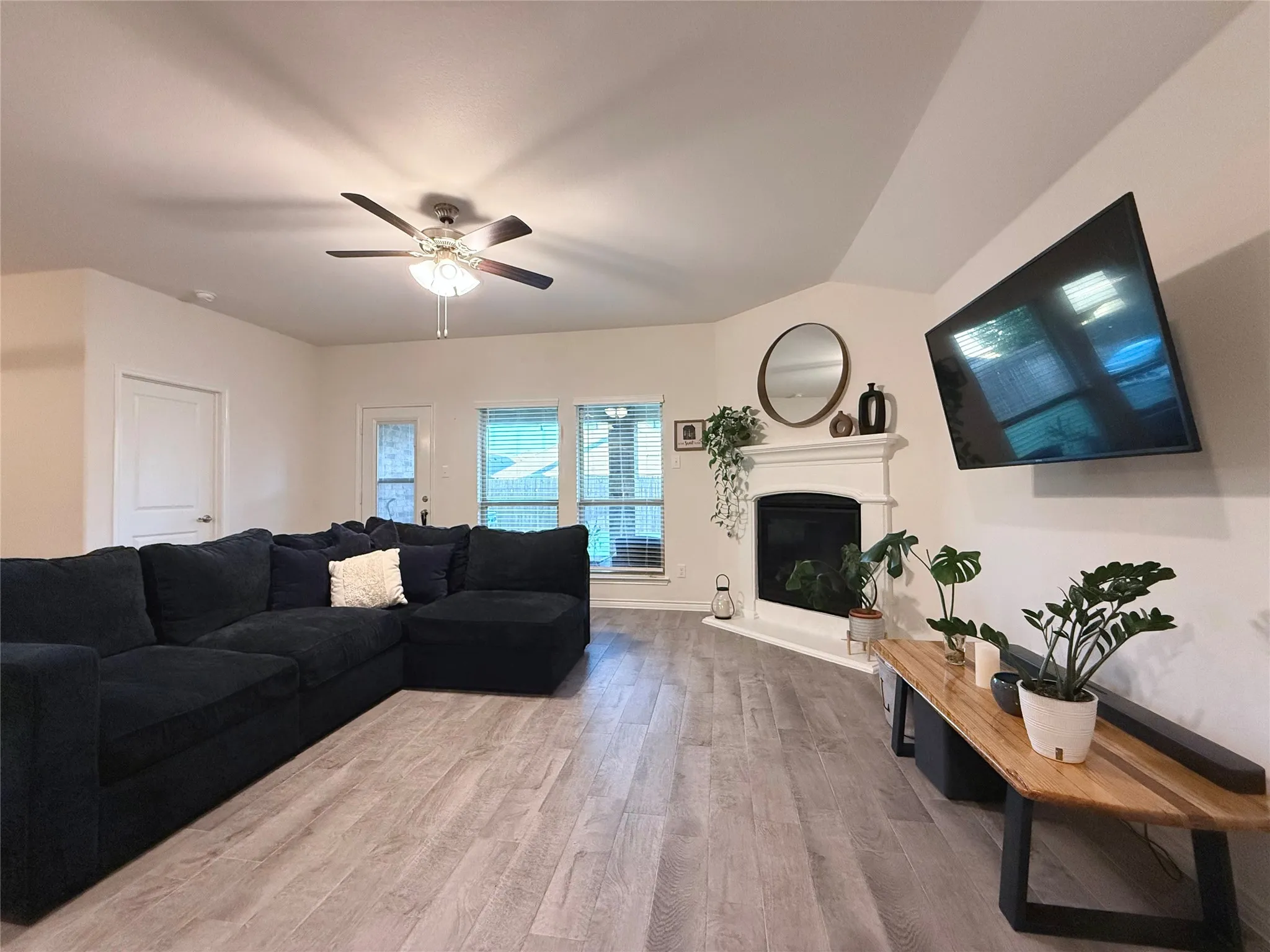Single Family Residence For Sale in Denton County , 11008 Summer Rain Boulevard, Aubrey, Texas 76227, 4 Bedrooms, 2 Bathrooms, 2 Garage spaces, 1,887 Sqft, built in 2022, Price $335,000, mls#21345224, Real Estate Agent in Aubrey, Homes For Sale in Denton county, Homes For Sale in Aubrey, Realtor in Aubrey Texas, Real Estate Brokerage Independent Realty Texas, Luminita Cordes Realtor
