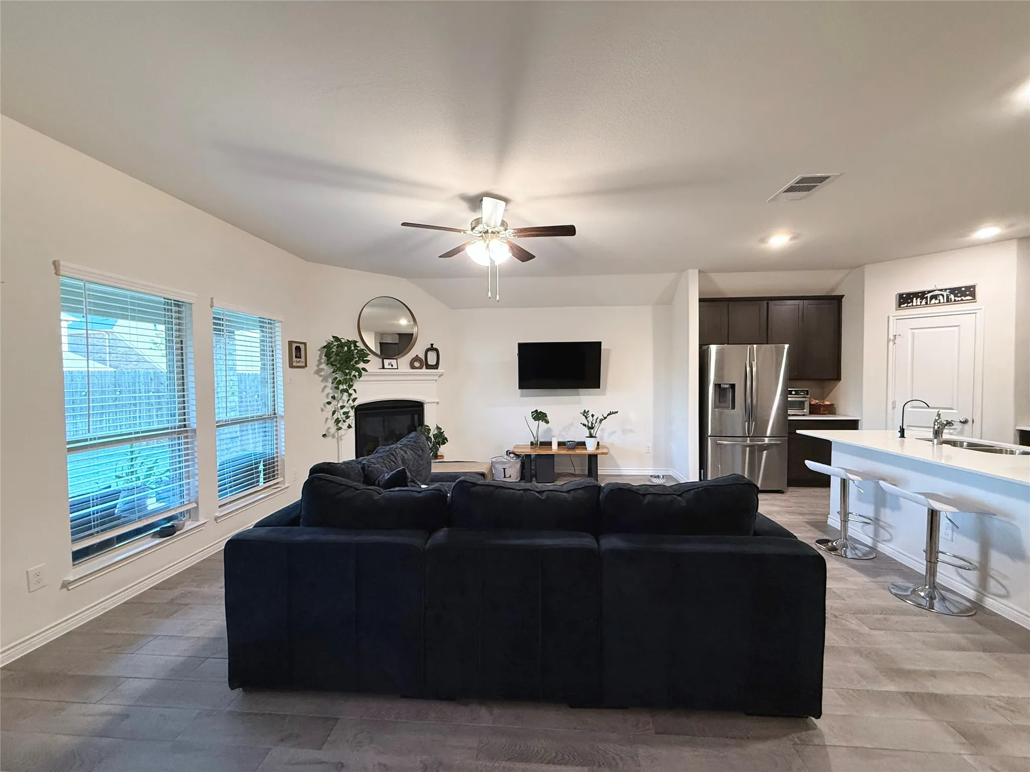 Single Family Residence For Sale in Denton County , 11008 Summer Rain Boulevard, Aubrey, Texas 76227, 4 Bedrooms, 2 Bathrooms, 2 Garage spaces, 1,887 Sqft, built in 2022, Price $335,000, mls#21345224, Real Estate Agent in Aubrey, Homes For Sale in Denton county, Homes For Sale in Aubrey, Realtor in Aubrey Texas, Real Estate Brokerage Independent Realty Texas, Luminita Cordes Realtor