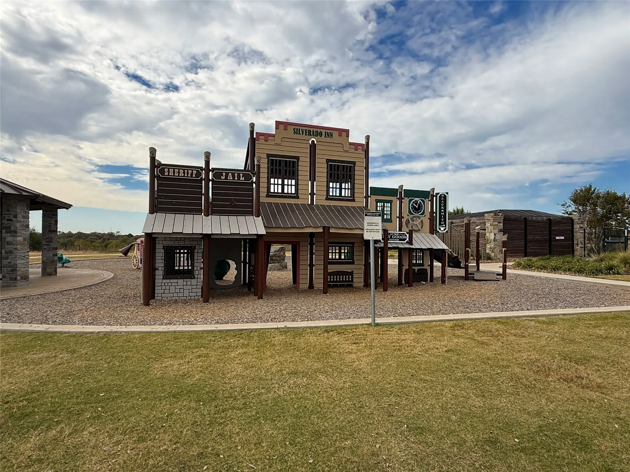 Single Family Residence For Sale in Denton County , 11008 Summer Rain Boulevard, Aubrey, Texas 76227, 4 Bedrooms, 2 Bathrooms, 2 Garage spaces, 1,887 Sqft, built in 2022, Price $335,000, mls#21345224, Real Estate Agent in Aubrey, Homes For Sale in Denton county, Homes For Sale in Aubrey, Realtor in Aubrey Texas, Real Estate Brokerage Independent Realty Texas, Luminita Cordes Realtor