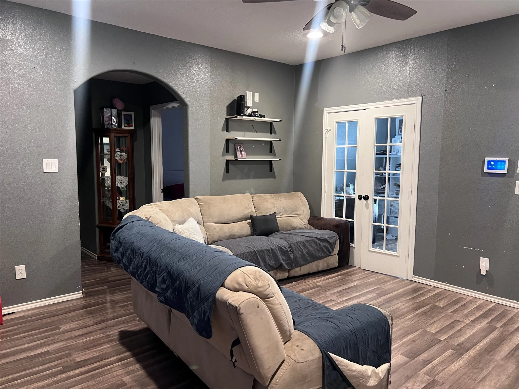 Single Family Residence For Rent in Tarrant County , 1317 Inwood Drive, Arlington, Texas 76010, 3 Bedrooms, 2 Bathrooms, 2 Garage spaces, 1,691 Sqft, built in 2018, Price $2,400, mls#21347424, Real Estate Agent in Arlington, Homes For Rent in Tarrant county, Homes For Rent in Arlington, Realtor in Arlington Texas, Real Estate Brokerage Independent Realty Texas, Luminita Cordes Realtor