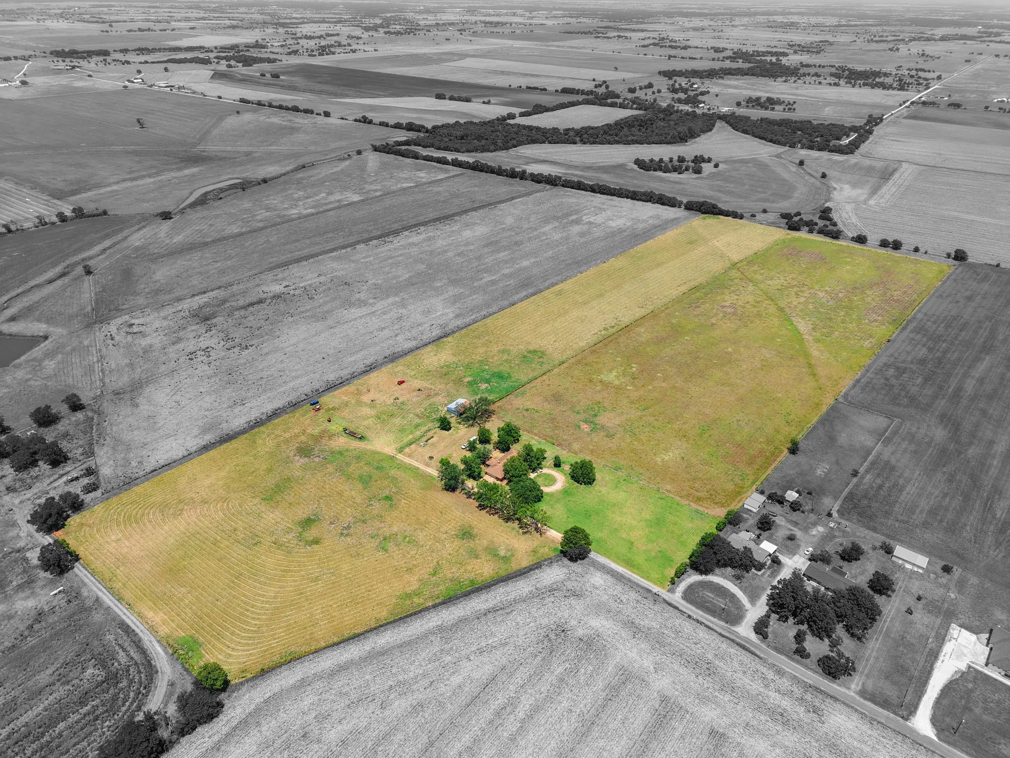 Farm For Sale in Mc Lennan County , 792 Evening Star, Mc Gregor, Texas 76657, 3 Bedroom, 2 Bathroom, 2 Garage spaces, 1,949 Sqft, built in 1972, mls#21347318, Real Estate Agent in Mc Gregor, Homes For Sale in Mc Lennan county, Homes For Sale in Mc Gregor, Realtor in Mc Gregor Texas, Real Estate Brokerage Independent Realty Texas, Luminita Cordes Realtor