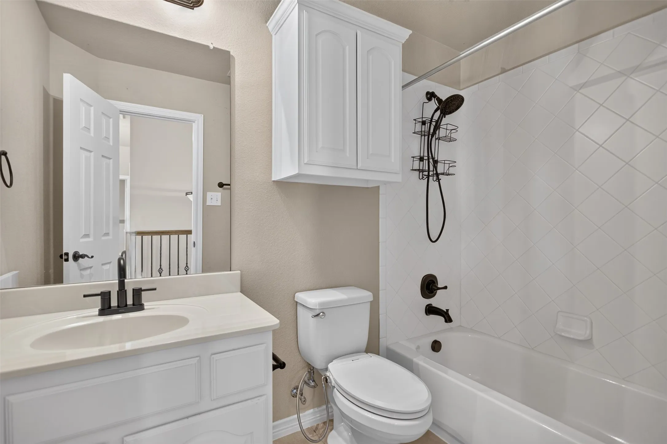 Single Family Residence For Sale in Kaufman County , 813 Wren Court, Forney, Texas 75126, 6 Bedroom, 4 Bathroom, 3 Garage spaces, 4,300 Sqft, built in 2011, mls#21346122, Real Estate Agent in Forney, Homes For Sale in Kaufman county, Homes For Sale in Forney, Realtor in Forney Texas, Real Estate Brokerage Independent Realty Texas, Luminita Cordes Realtor