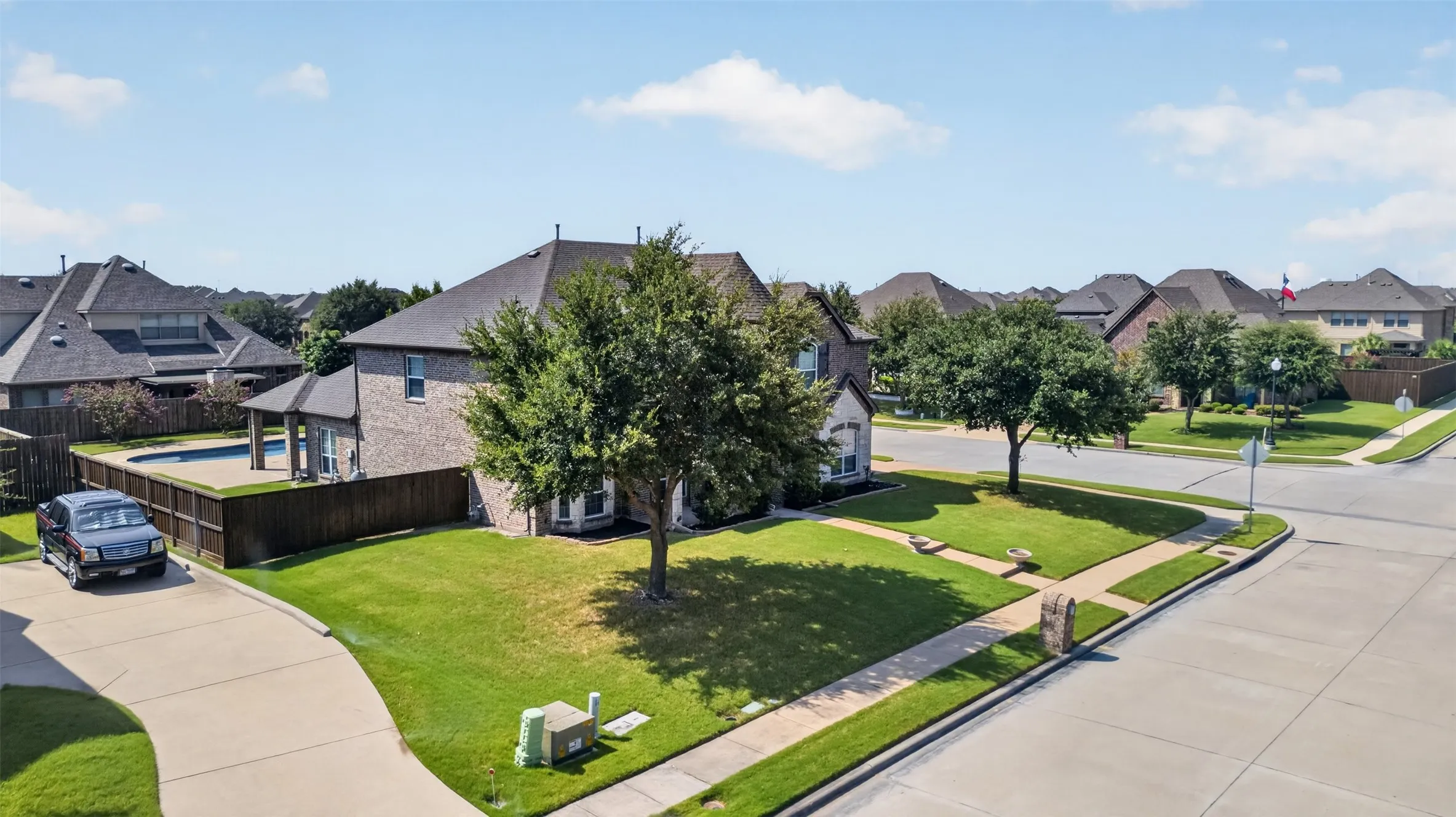 Single Family Residence For Sale in Kaufman County , 813 Wren Court, Forney, Texas 75126, 6 Bedroom, 4 Bathroom, 3 Garage spaces, 4,300 Sqft, built in 2011, mls#21346122, Real Estate Agent in Forney, Homes For Sale in Kaufman county, Homes For Sale in Forney, Realtor in Forney Texas, Real Estate Brokerage Independent Realty Texas, Luminita Cordes Realtor