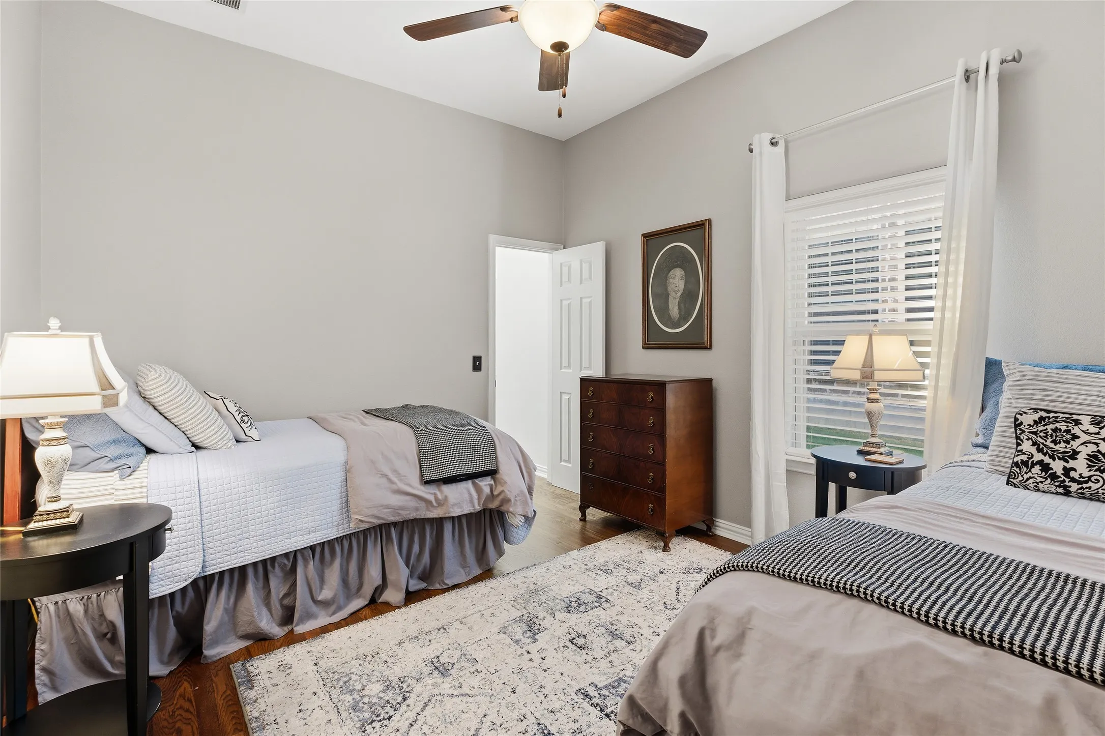 Single Family Residence For Sale in Collin County , 7800 Rockledge Drive, Mc Kinney, Texas 75071, 4 Bedroom, 3 Bathroom, 2 Garage spaces, 2,513 Sqft, built in 2011, mls#21343341, Real Estate Agent in Mc Kinney, Homes For Sale in Collin county, Homes For Sale in Mc Kinney, Realtor in Mc Kinney Texas, Real Estate Brokerage Independent Realty Texas, Luminita Cordes Realtor