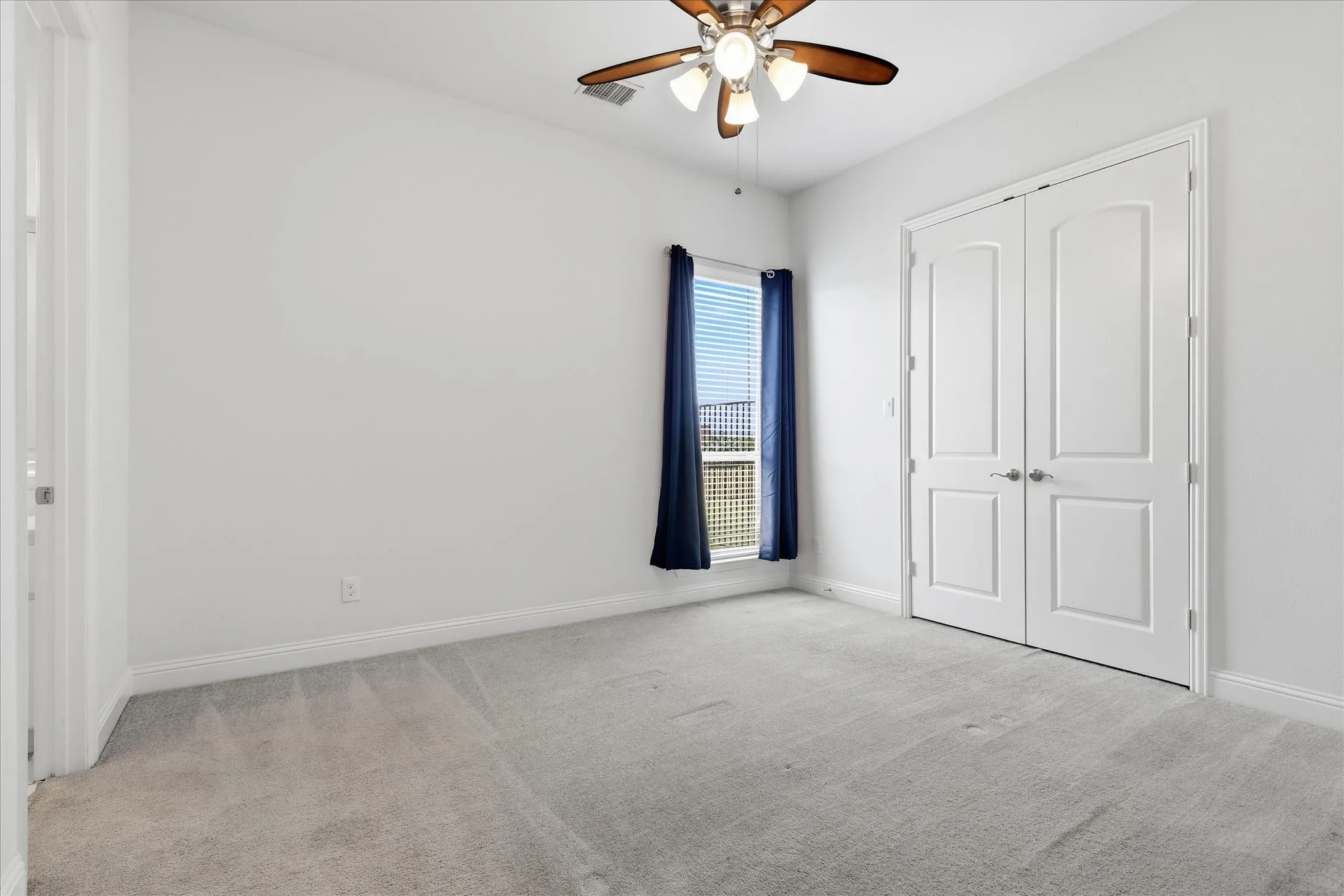 Single Family Residence For Sale in Collin County , 5409 Cheyenne Drive, Parker, Texas 75002, 5 Bedroom, 5 Bathroom, 3 Garage spaces, 4,310 Sqft, built in 2018, mls#21338357, Real Estate Agent in Parker, Homes For Sale in Collin county, Homes For Sale in Parker, Realtor in Parker Texas, Real Estate Brokerage Independent Realty Texas, Luminita Cordes Realtor