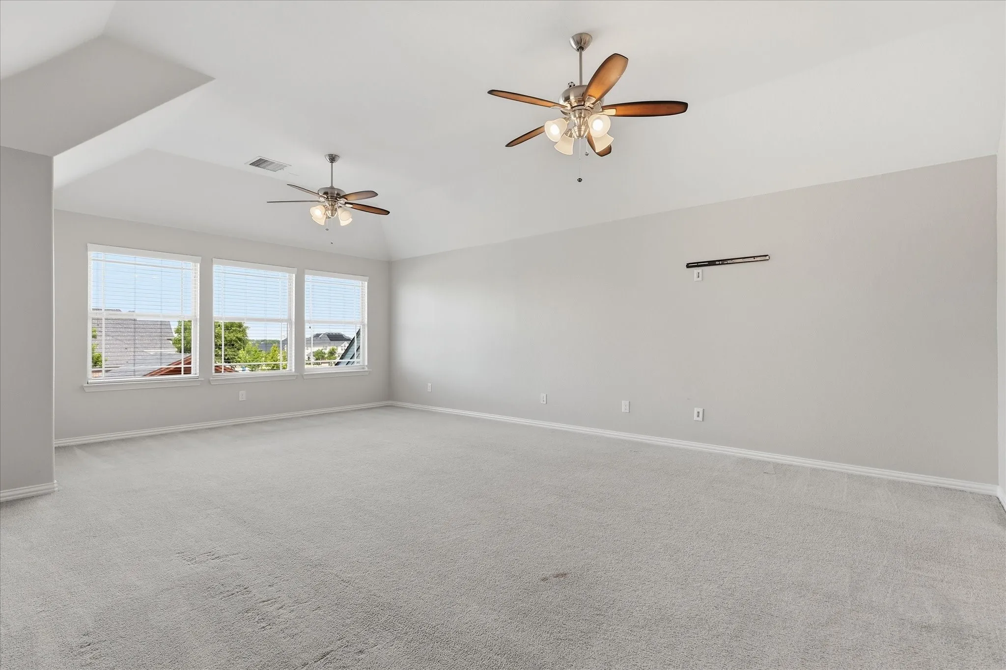Single Family Residence For Sale in Collin County , 5409 Cheyenne Drive, Parker, Texas 75002, 5 Bedroom, 5 Bathroom, 3 Garage spaces, 4,310 Sqft, built in 2018, mls#21338357, Real Estate Agent in Parker, Homes For Sale in Collin county, Homes For Sale in Parker, Realtor in Parker Texas, Real Estate Brokerage Independent Realty Texas, Luminita Cordes Realtor