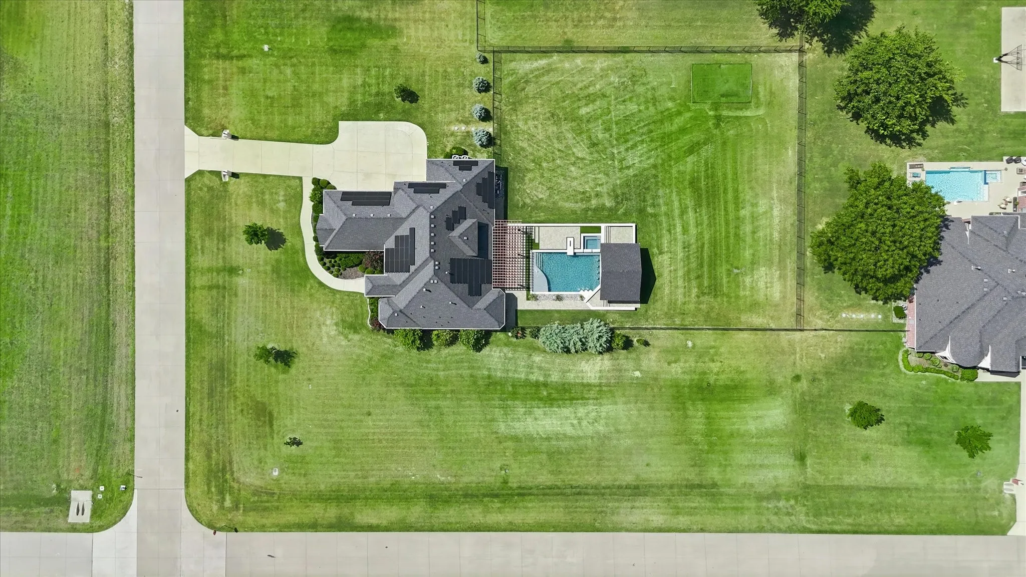 Single Family Residence For Sale in Collin County , 5409 Cheyenne Drive, Parker, Texas 75002, 5 Bedroom, 5 Bathroom, 3 Garage spaces, 4,310 Sqft, built in 2018, mls#21338357, Real Estate Agent in Parker, Homes For Sale in Collin county, Homes For Sale in Parker, Realtor in Parker Texas, Real Estate Brokerage Independent Realty Texas, Luminita Cordes Realtor