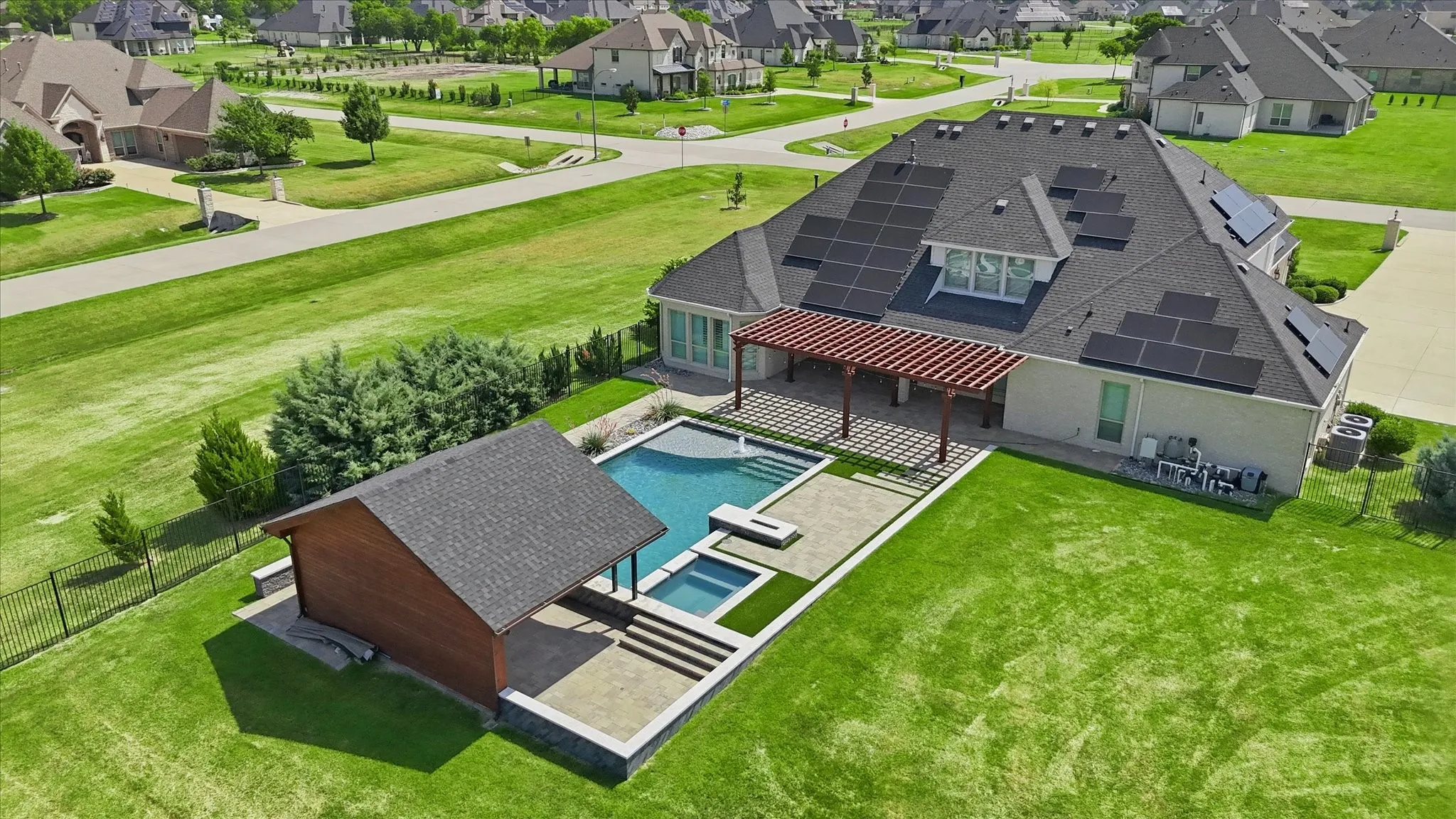 Single Family Residence For Sale in Collin County , 5409 Cheyenne Drive, Parker, Texas 75002, 5 Bedroom, 5 Bathroom, 3 Garage spaces, 4,310 Sqft, built in 2018, mls#21338357, Real Estate Agent in Parker, Homes For Sale in Collin county, Homes For Sale in Parker, Realtor in Parker Texas, Real Estate Brokerage Independent Realty Texas, Luminita Cordes Realtor