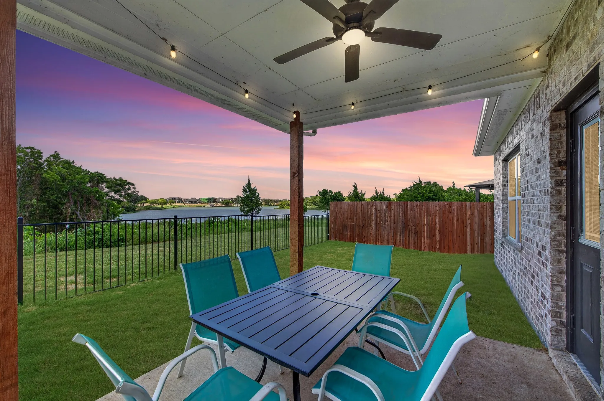 Single Family Residence For Sale in Kaufman County , 2123 Milligan Street, Forney, Texas 75126, 4 Bedroom, 4 Bathroom, 2 Garage spaces, 2,820 Sqft, built in 2024, mls#21346865, Real Estate Agent in Forney, Homes For Sale in Kaufman county, Homes For Sale in Forney, Realtor in Forney Texas, Real Estate Brokerage Independent Realty Texas, Luminita Cordes Realtor