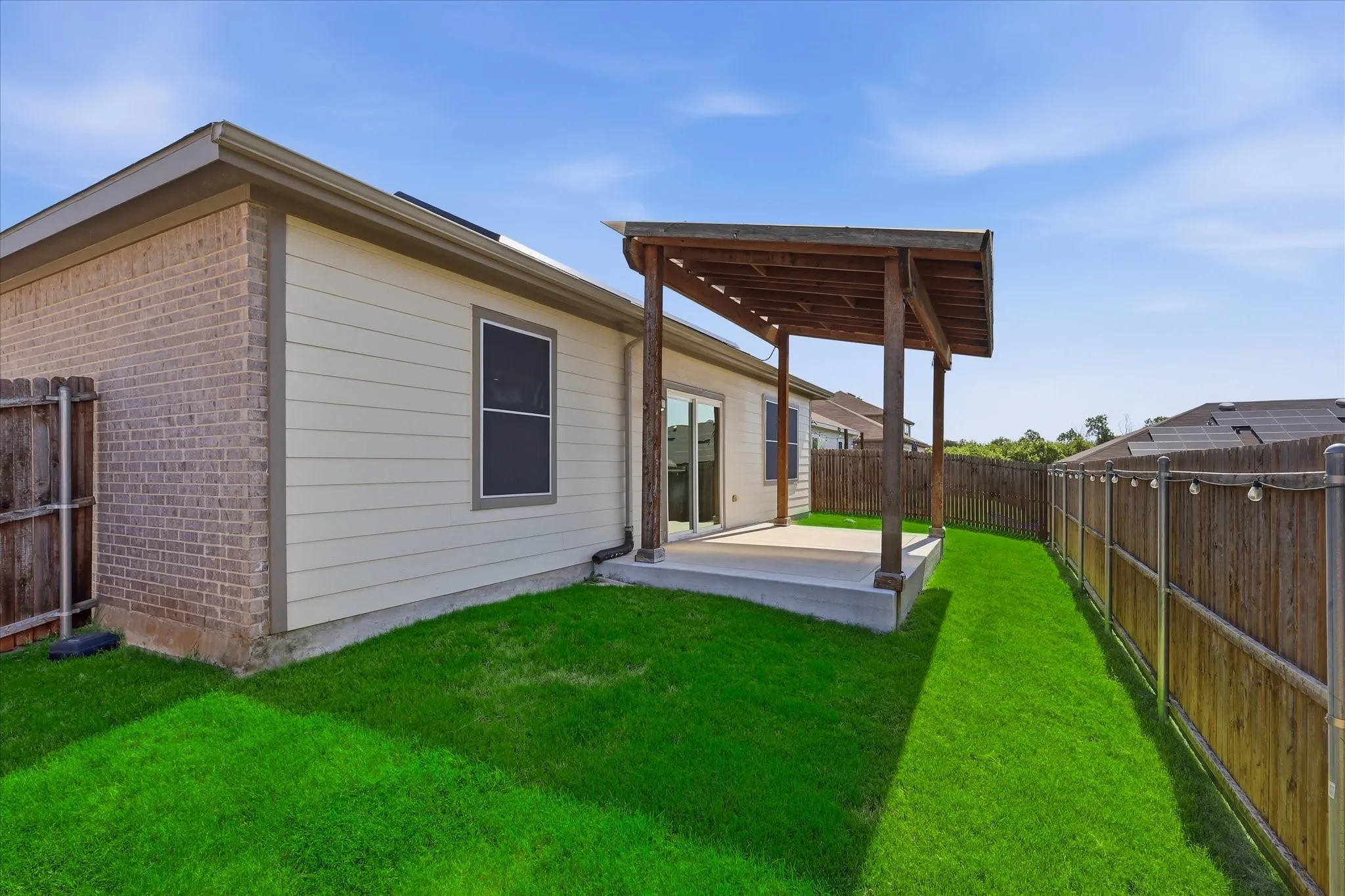 Single Family Residence For Sale in Tarrant County , 5345 Hull Court, Fort Worth, Texas 76179, 4 Bedroom, 2 Bathroom, 2 Garage spaces, 1,882 Sqft, built in 2020, mls#21344323, Real Estate Agent in Fort Worth, Homes For Sale in Tarrant county, Homes For Sale in Fort Worth, Realtor in Fort Worth Texas, Real Estate Brokerage Independent Realty Texas, Luminita Cordes Realtor