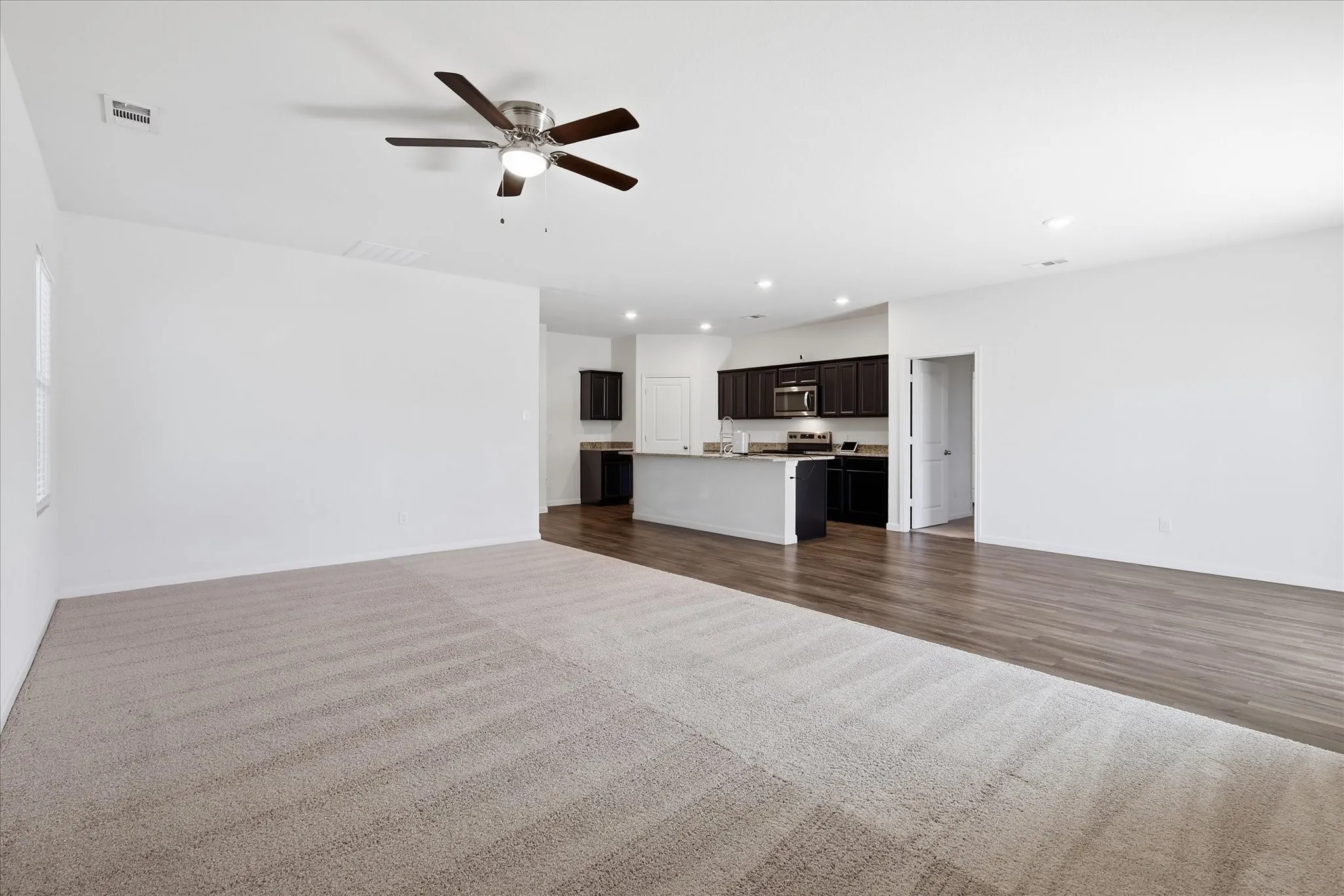 Single Family Residence For Sale in Tarrant County , 5345 Hull Court, Fort Worth, Texas 76179, 4 Bedroom, 2 Bathroom, 2 Garage spaces, 1,882 Sqft, built in 2020, mls#21344323, Real Estate Agent in Fort Worth, Homes For Sale in Tarrant county, Homes For Sale in Fort Worth, Realtor in Fort Worth Texas, Real Estate Brokerage Independent Realty Texas, Luminita Cordes Realtor