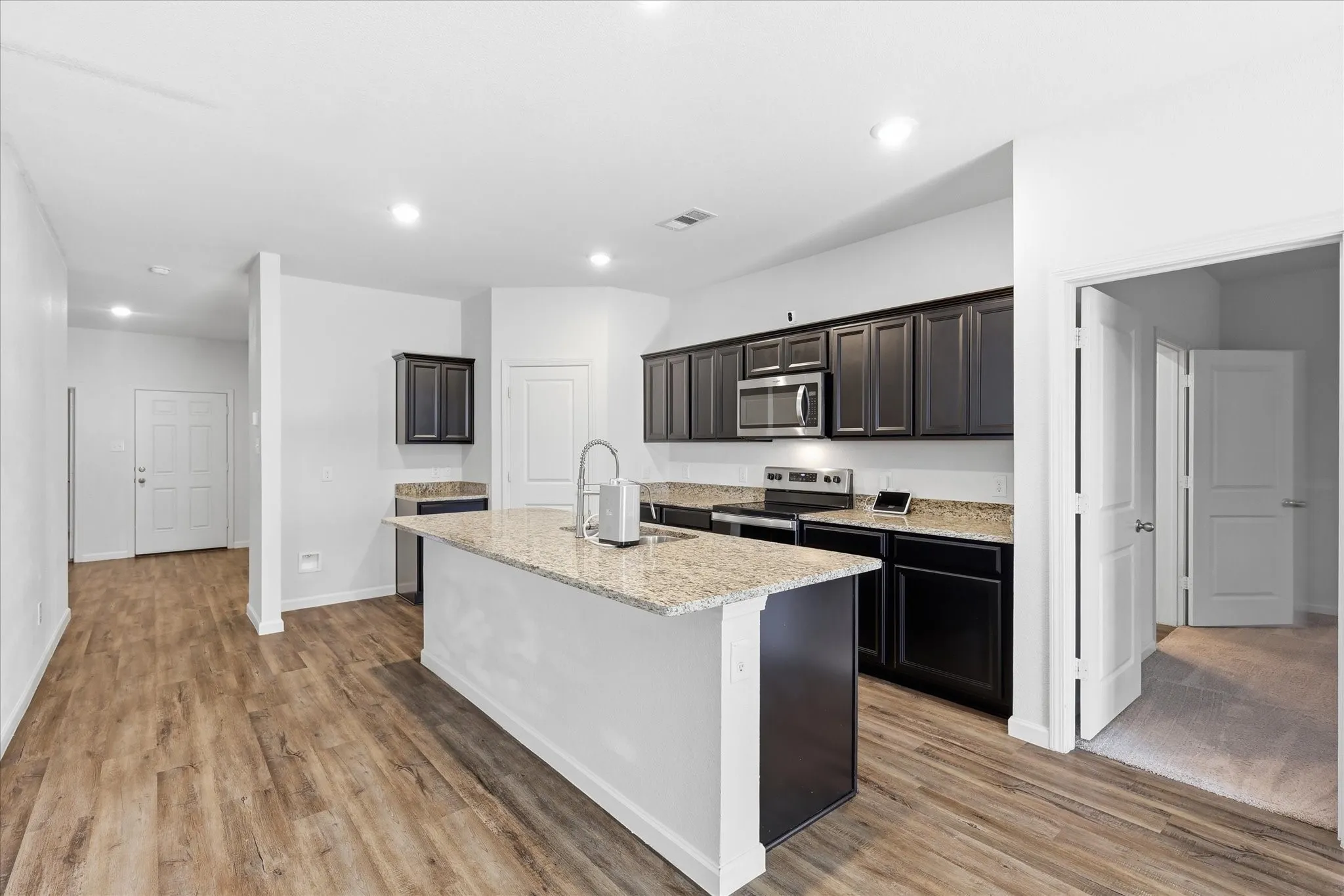 Single Family Residence For Sale in Tarrant County , 5345 Hull Court, Fort Worth, Texas 76179, 4 Bedroom, 2 Bathroom, 2 Garage spaces, 1,882 Sqft, built in 2020, mls#21344323, Real Estate Agent in Fort Worth, Homes For Sale in Tarrant county, Homes For Sale in Fort Worth, Realtor in Fort Worth Texas, Real Estate Brokerage Independent Realty Texas, Luminita Cordes Realtor