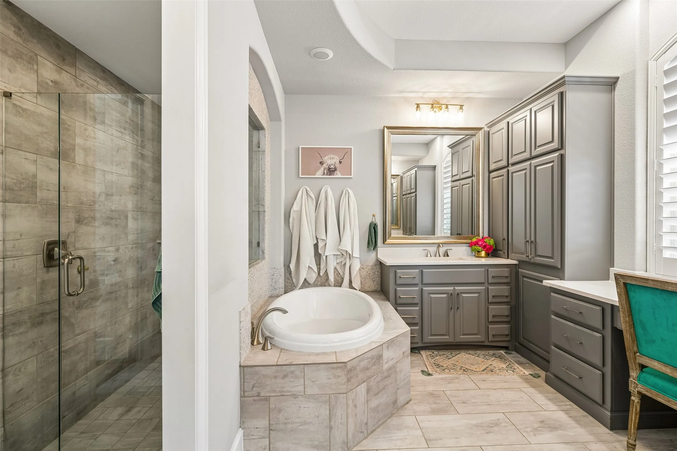 Single Family Residence For Sale in Denton County , 6166 Loxton Boulevard, Frisco, Texas 75034, 5 Bedroom, 7 Bathroom, 3 Garage spaces, 4,440 Sqft, built in 2017, mls#21345543, Real Estate Agent in Frisco, Homes For Sale in Denton county, Homes For Sale in Frisco, Realtor in Frisco Texas, Real Estate Brokerage Independent Realty Texas, Luminita Cordes Realtor