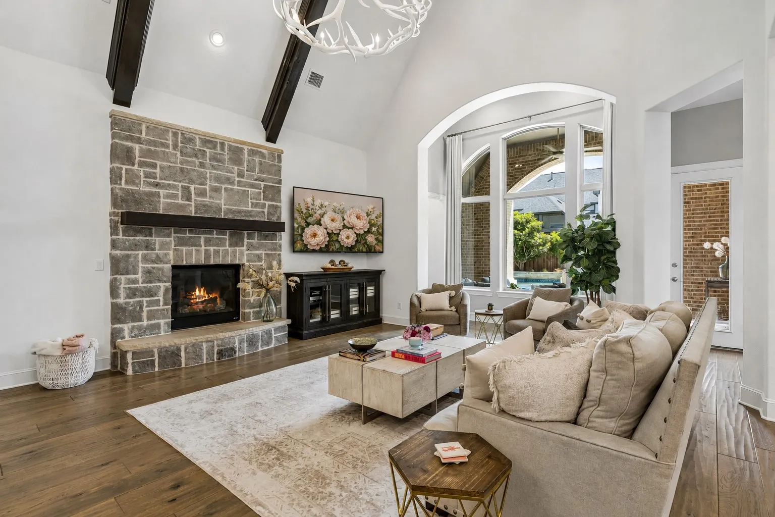 Single Family Residence For Sale in Denton County , 6166 Loxton Boulevard, Frisco, Texas 75034, 5 Bedroom, 7 Bathroom, 3 Garage spaces, 4,440 Sqft, built in 2017, mls#21345543, Real Estate Agent in Frisco, Homes For Sale in Denton county, Homes For Sale in Frisco, Realtor in Frisco Texas, Real Estate Brokerage Independent Realty Texas, Luminita Cordes Realtor