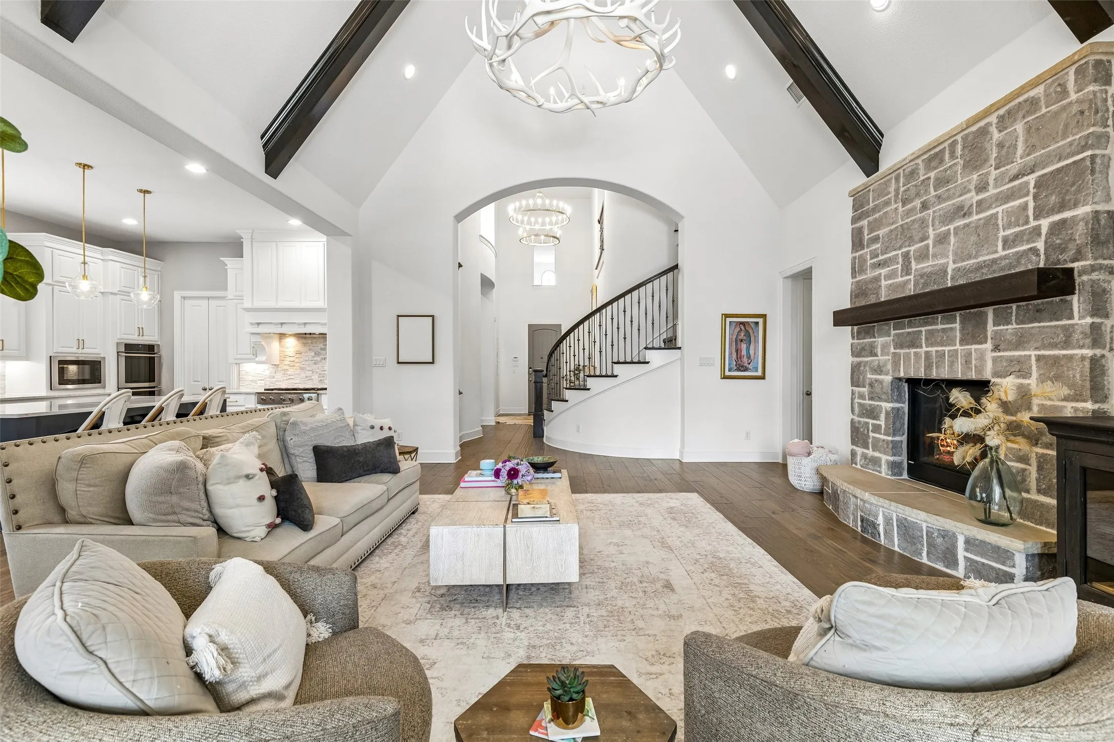 Single Family Residence For Sale in Denton County , 6166 Loxton Boulevard, Frisco, Texas 75034, 5 Bedroom, 7 Bathroom, 3 Garage spaces, 4,440 Sqft, built in 2017, mls#21345543, Real Estate Agent in Frisco, Homes For Sale in Denton county, Homes For Sale in Frisco, Realtor in Frisco Texas, Real Estate Brokerage Independent Realty Texas, Luminita Cordes Realtor