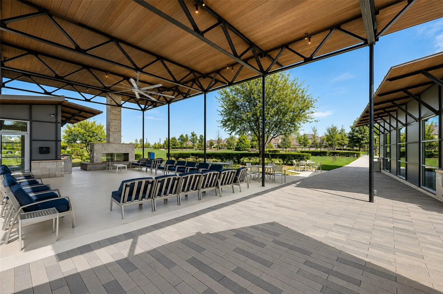 Single Family Residence For Sale in Denton County , 6166 Loxton Boulevard, Frisco, Texas 75034, 5 Bedroom, 7 Bathroom, 3 Garage spaces, 4,440 Sqft, built in 2017, mls#21345543, Real Estate Agent in Frisco, Homes For Sale in Denton county, Homes For Sale in Frisco, Realtor in Frisco Texas, Real Estate Brokerage Independent Realty Texas, Luminita Cordes Realtor